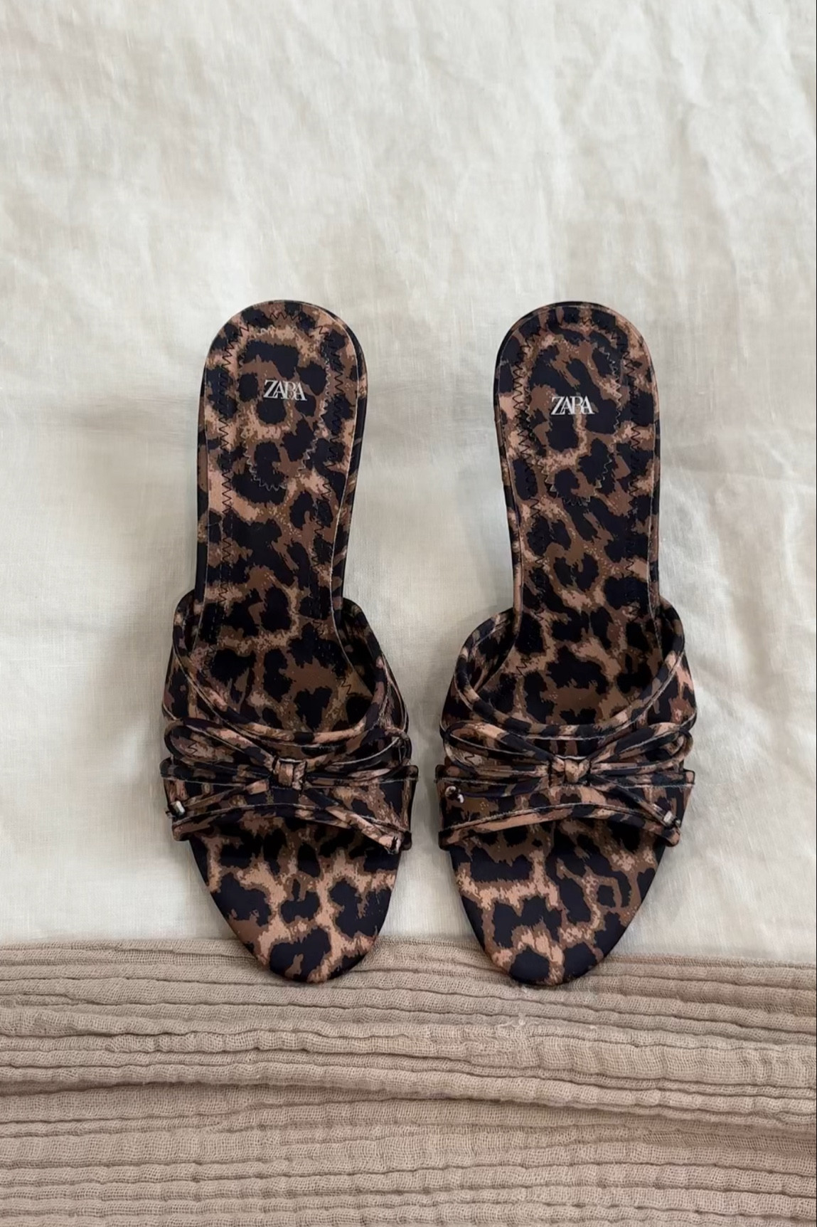Cheetah kitten heels

#LTKShoeCrush