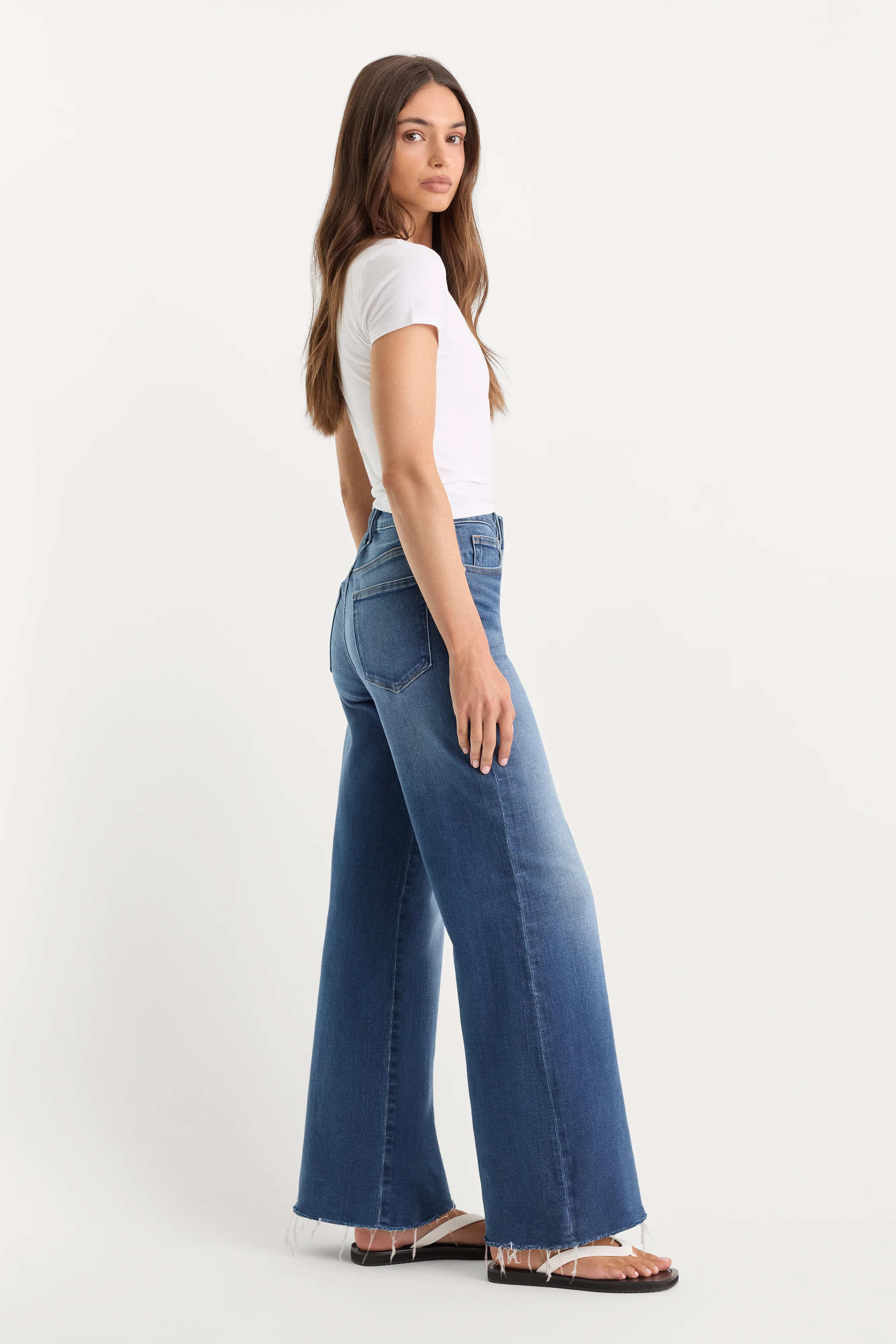 Women's Soft Tech Good Waist Palazzo Ankle Jeans | Flat Tummy Tech, Gap-Proof Waistband | Indigo, 3 Size 0 | Good American by Kh | Good American
