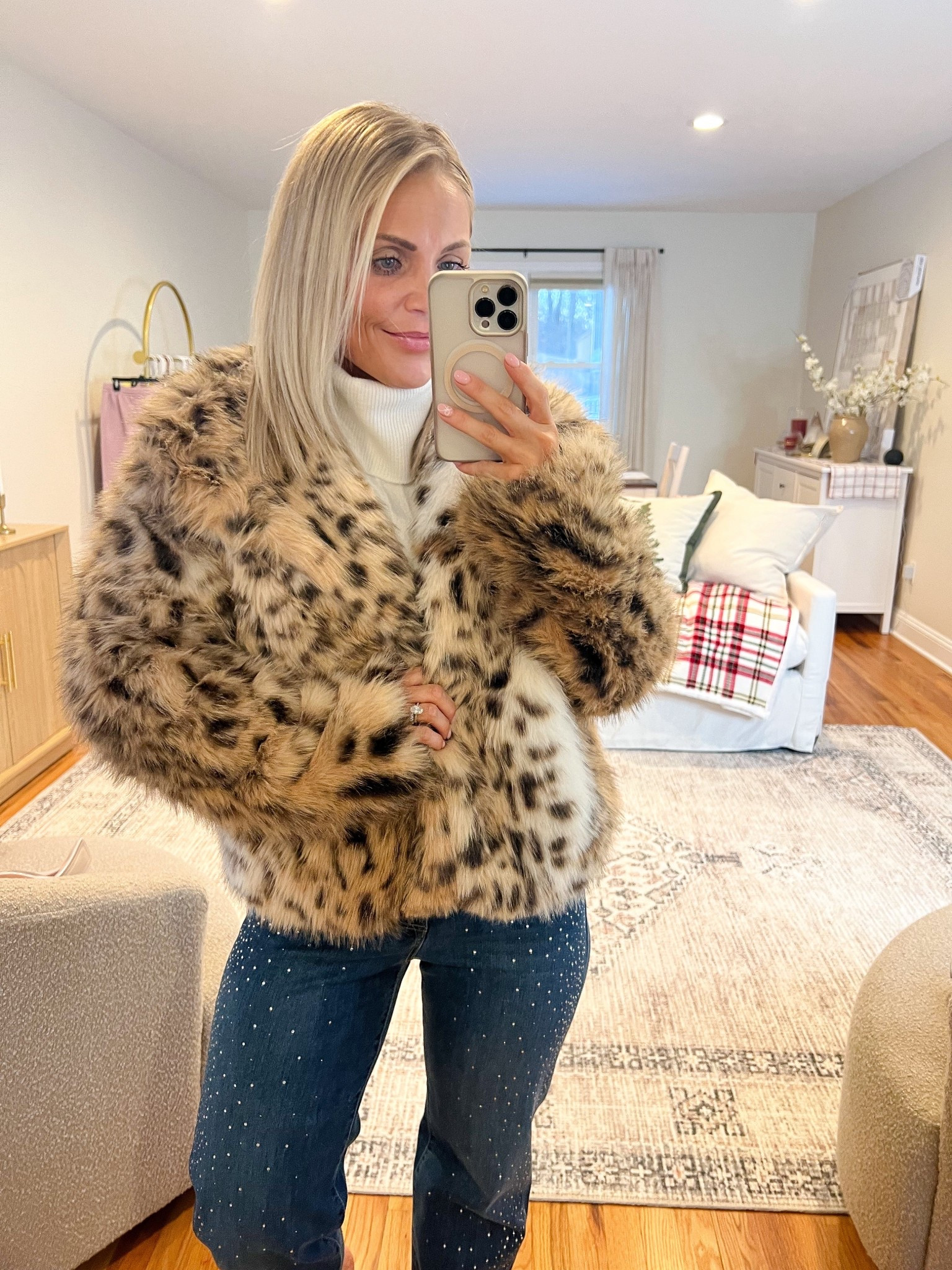 Walmart Holiday Outfit

Christmas outfit, holiday outfit, holiday dresses, NYE outfit, NYE dress, target fashion, target finds, Walmart fashion, Walmart finds, Amazon fashion, Amazon finds, Christmas sweaters, midsize fashion, petite fashion 

#LTKSeasonal #LTKMidsize #LTKHoliday