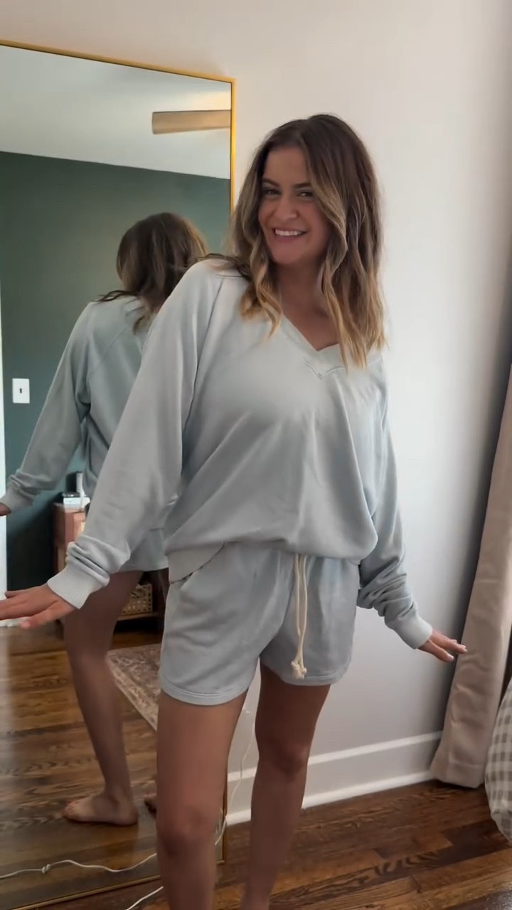 I just love this season of motherhood with my lil family 💕 #momvlog #momlife #momof3 #chicagomom #sportsmom