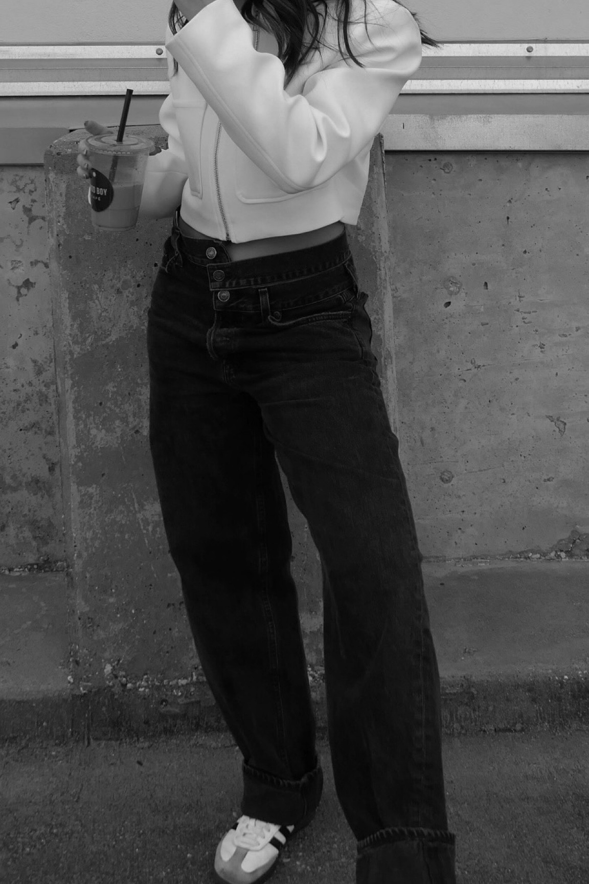 my ootd!!!! 
In the jeans I sized up about 3/4 sizes for a baggy look 

#LTKfindsunder100 #LTKstyletip #LTKSpringSale