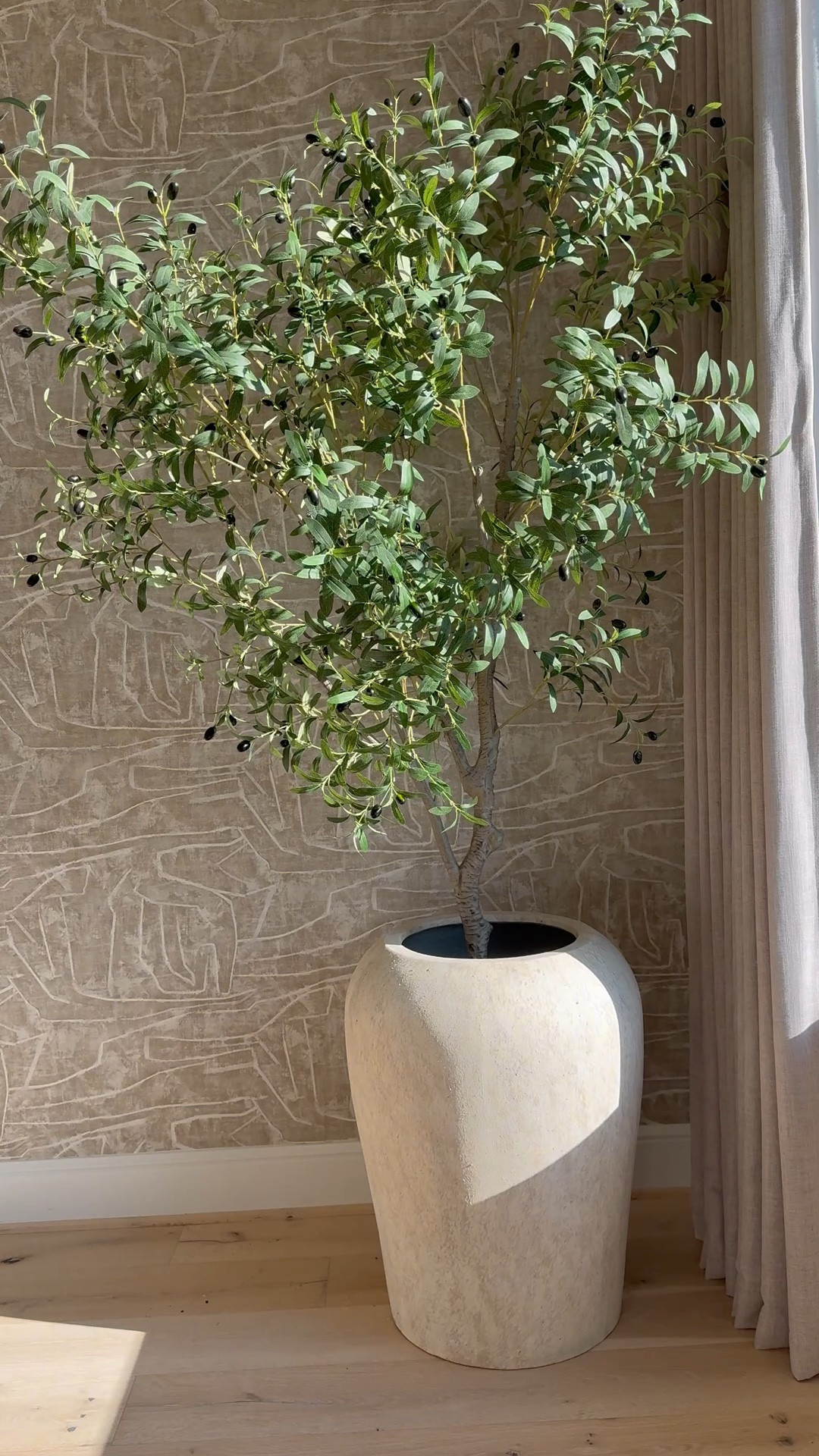 Tall, slender olive trees are one of my favorite decor staples.
They instantly bring life into a space, which is why I have them throughout my home 😆 This one is truly a
masterpiece. It has a different silhouette: fuller, incredibly realistic, and makes such a beautiful statement.

I’ve linked the exact products for easy shopping! 😉

#LTKSaleAlert #LTKHome