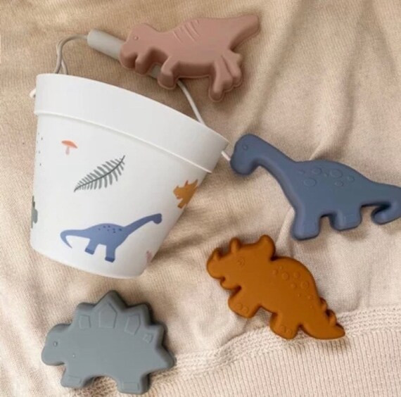 Kids silicone beach set// bucket and spade set// rainbow set // dinosaur set // seahorse set | Etsy (US)