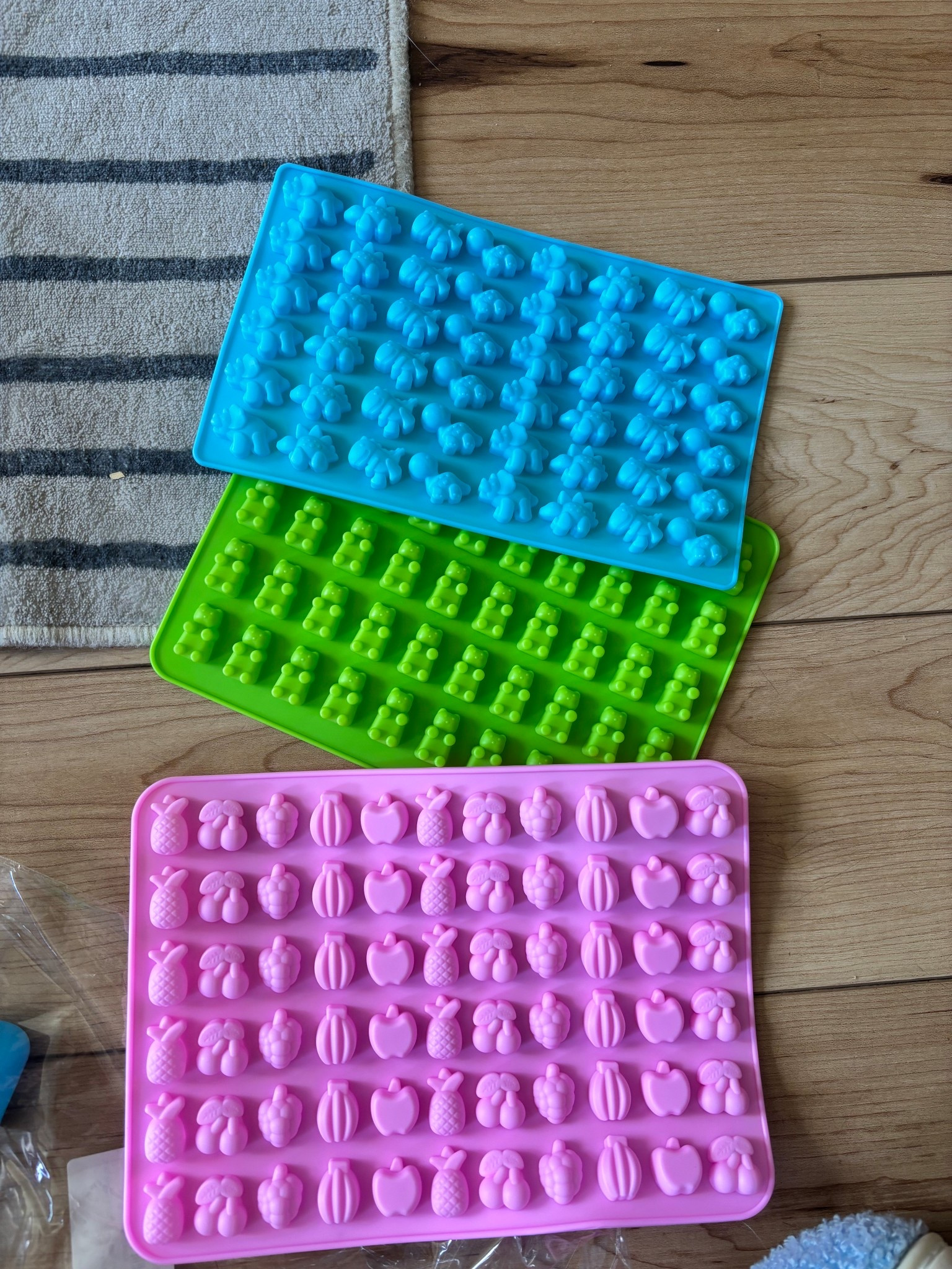 Fruit snack molds! 

#LTKKids #LTKFindsUnder50 #LTKHome