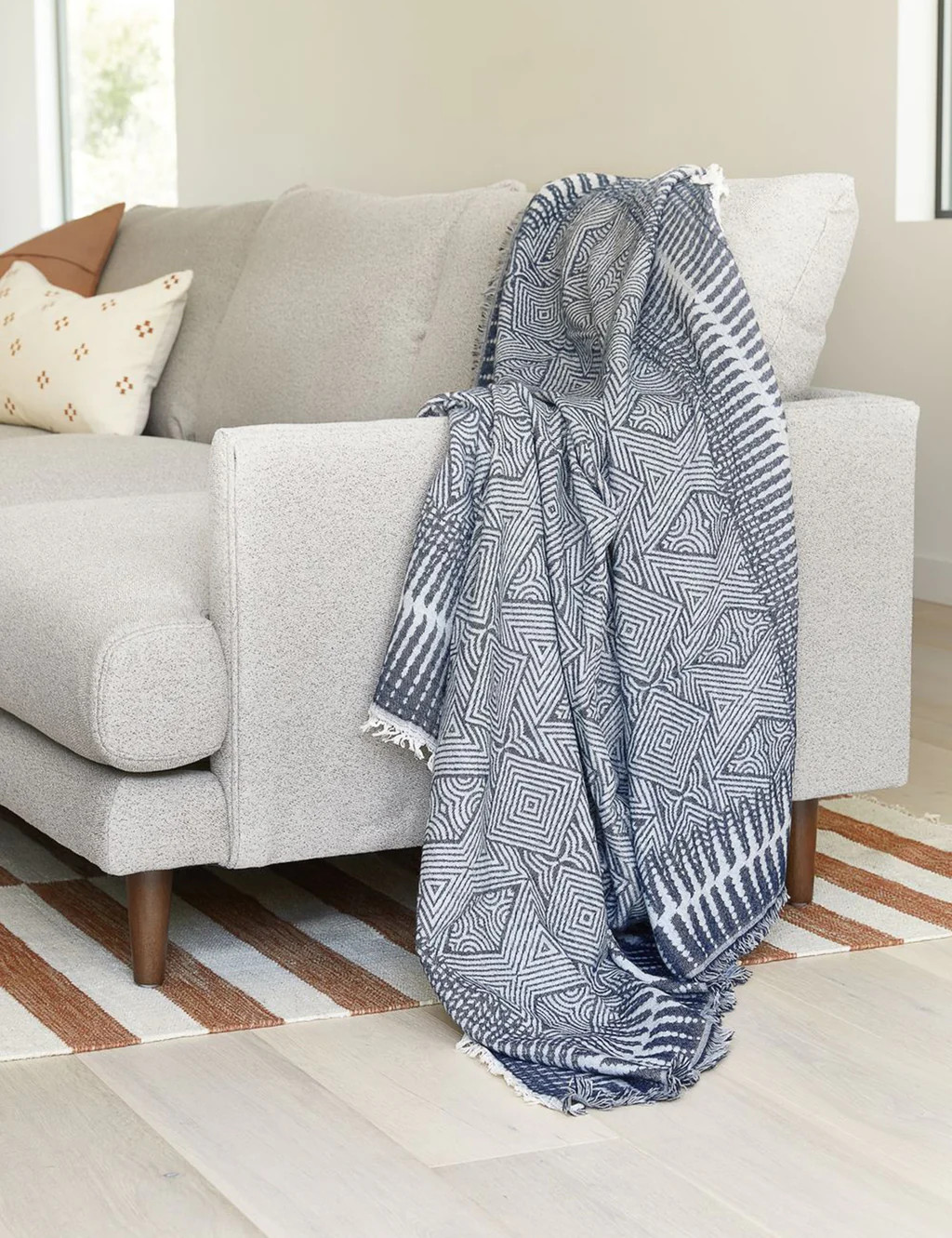 Giana Throw, Blue | Lulu and Georgia 