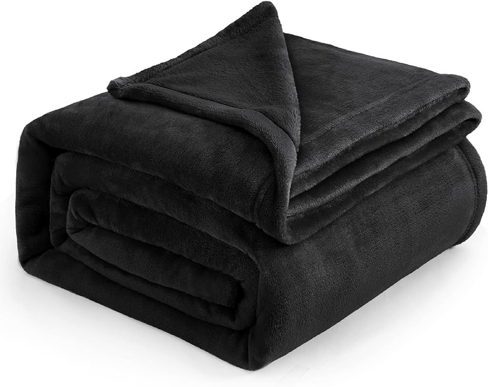 Bedsure Fleece Blanket Queen Blanket Black - Bed Blanket Soft Lightweight Plush Fuzzy Cozy Luxury... | Amazon (US)