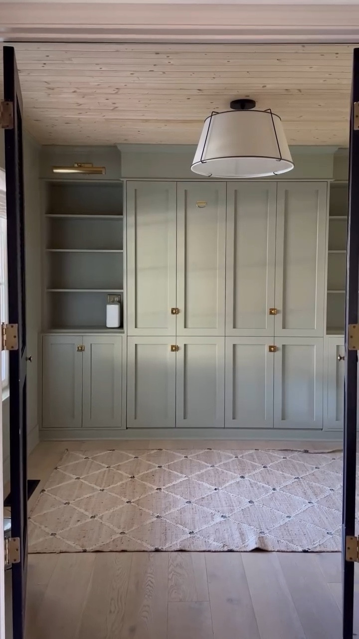 Paint color: French Gray by Farrow and Ball

#LTKHome #LTKVideo #LTKFindsUnder100