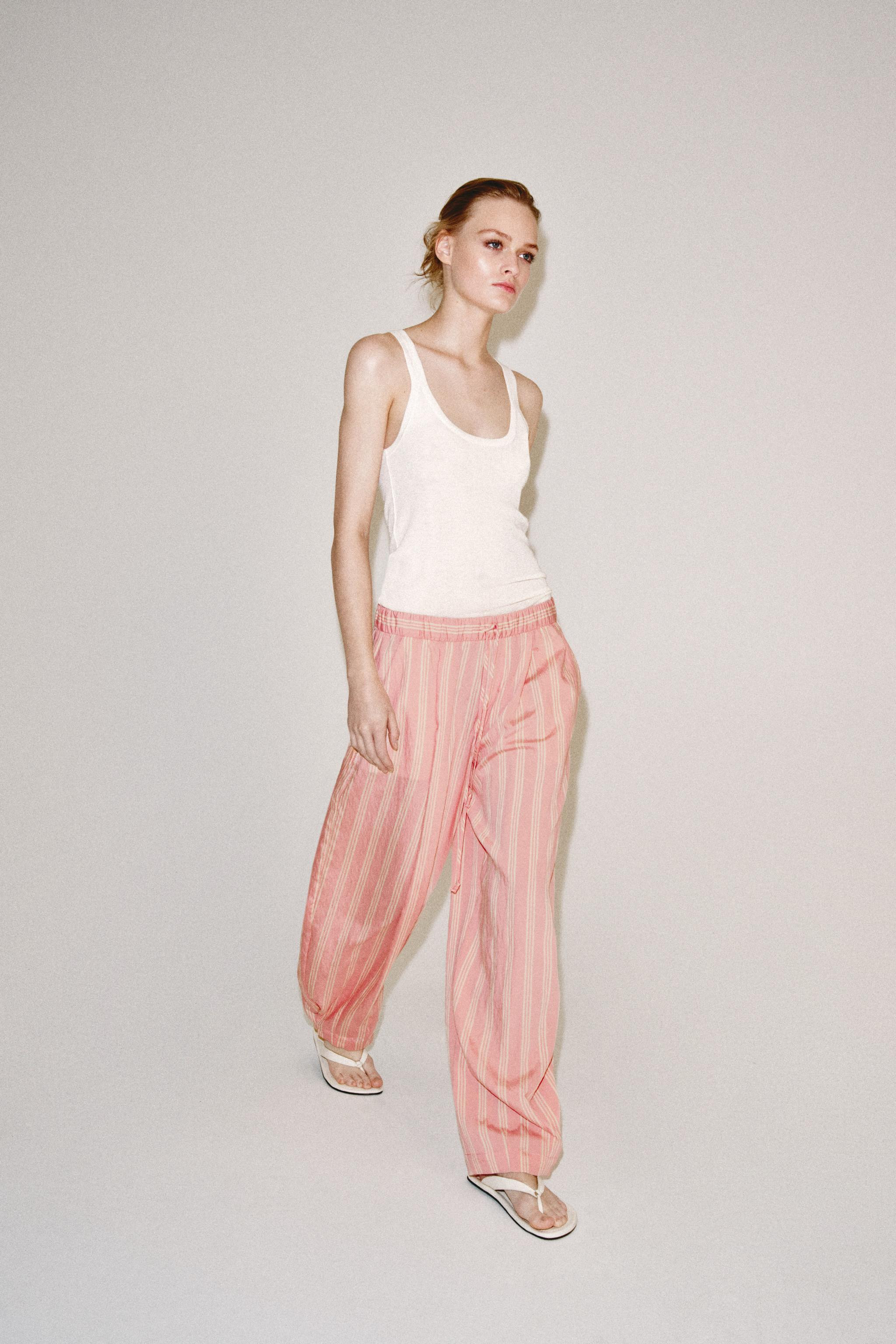 Pink / White1971/405/046 | Zara US