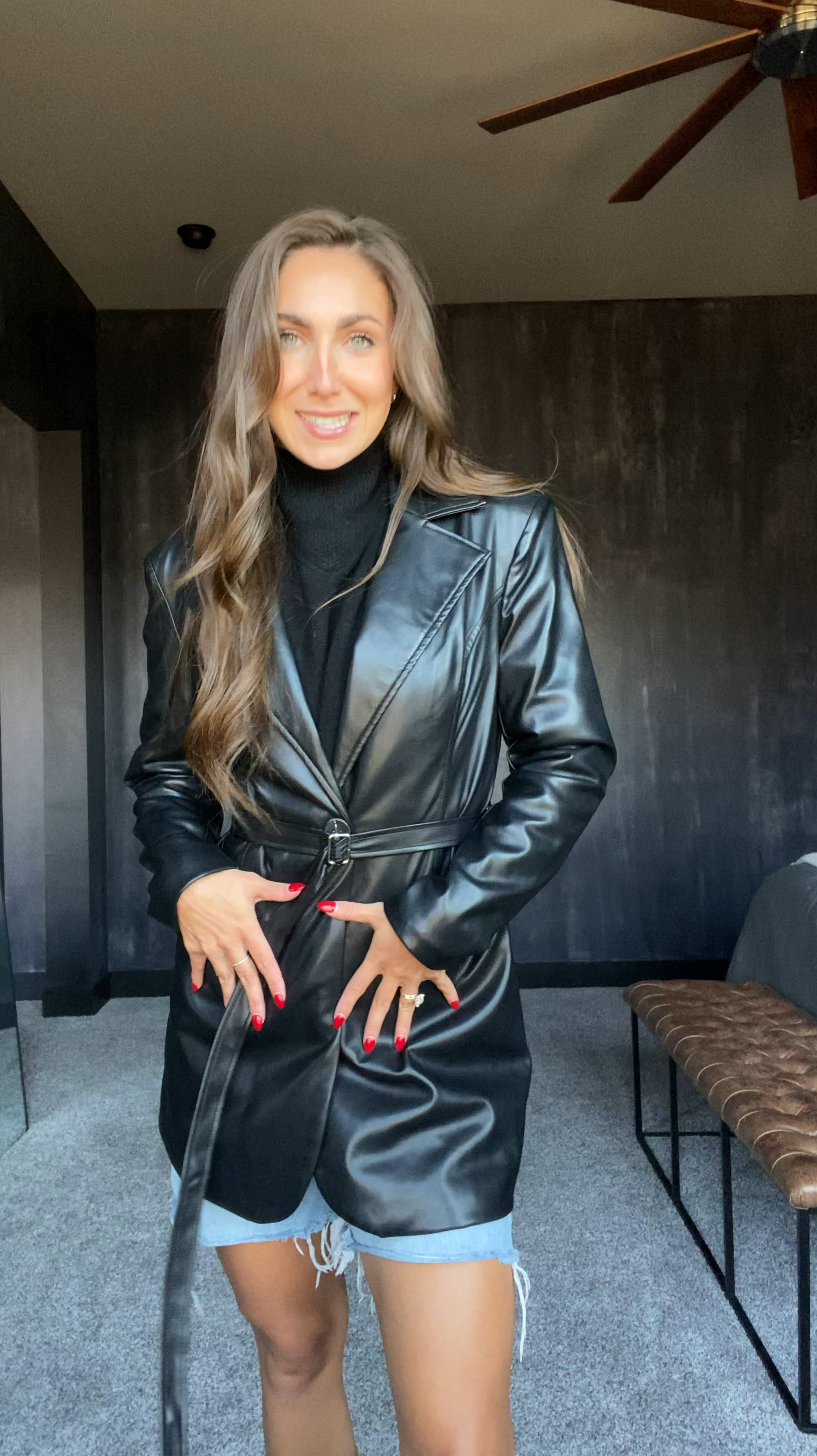 I’m ready for fall! I’m wearing a small 🖤

Leather jacket | coat | mid length coat | winter | fall | sweater | fall outfits 

#LTKSeasonal #LTKSaleAlert #LTKxNSale