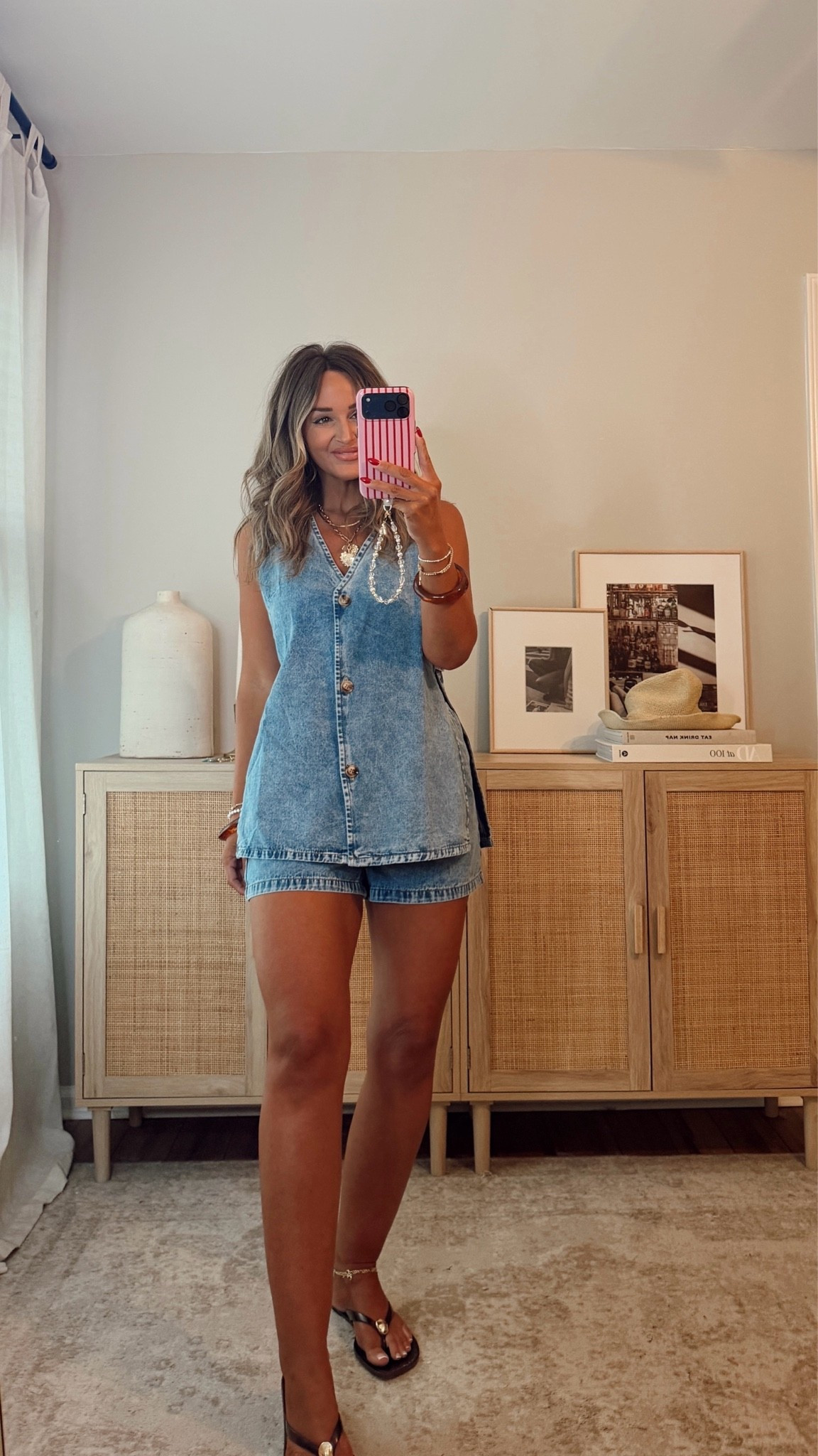10% off sitewide with leanncaves_10 // such a cute denim set! i’m in a size M! has slits up the side and the shorts tie at the waist. love the denim wash of this. summer outfit, vacation outfit @Commense
