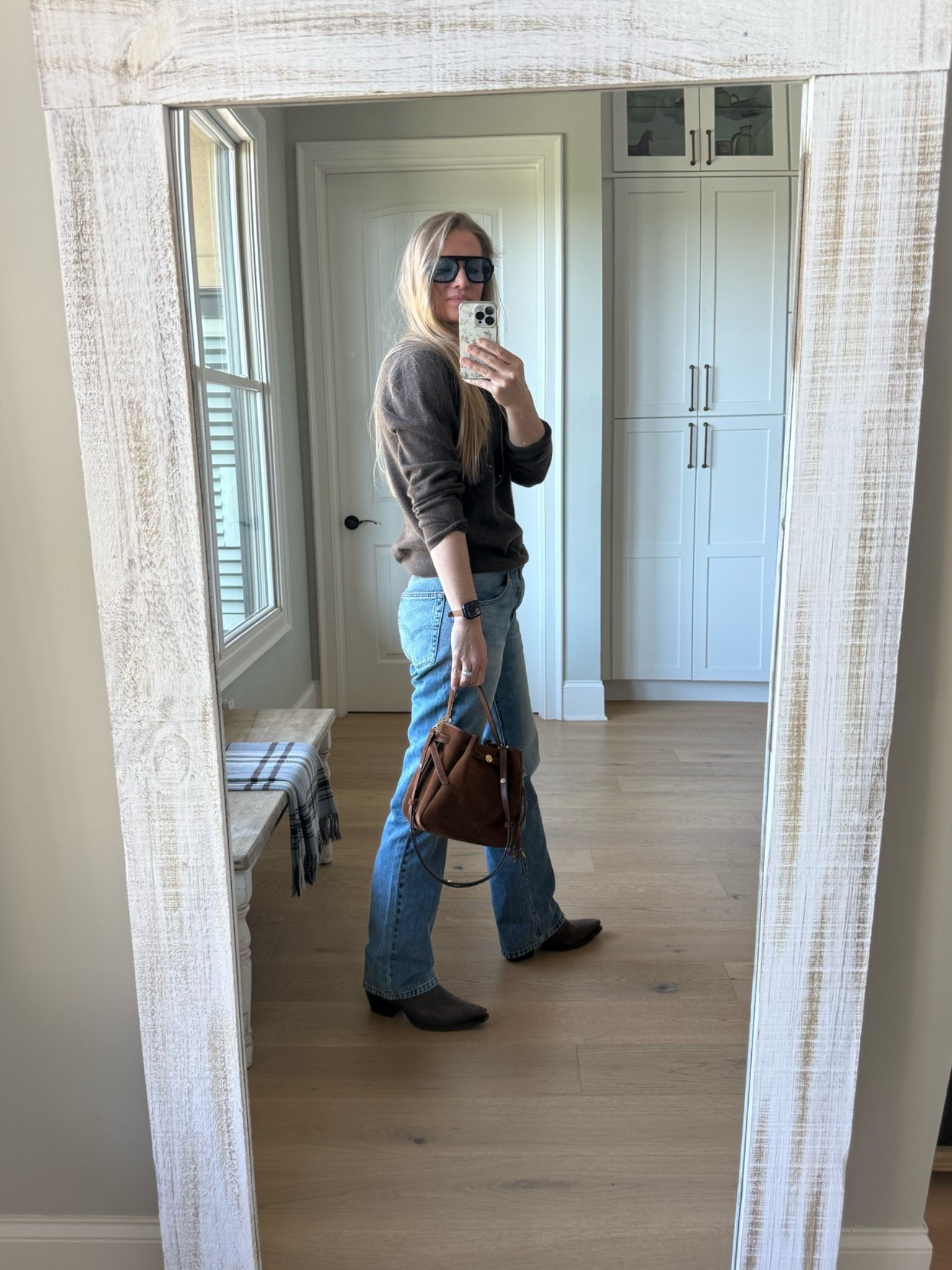 Casual jeans and cowboy boots outfit

Size reference 5’ 9” 140 lbs

Cashmere sweater - medium for oversized fit

Vintage look Levi’s - 32 x 34
(Normally a 27 or 28 in Levi’s)

Cowboy boots outfit Size- sizes up 1/2 size


Western style. Vintage style. Western chic. Bootcut jeans. Classic style outfit.

#LTKOver40 #LTKTall #LTKootd