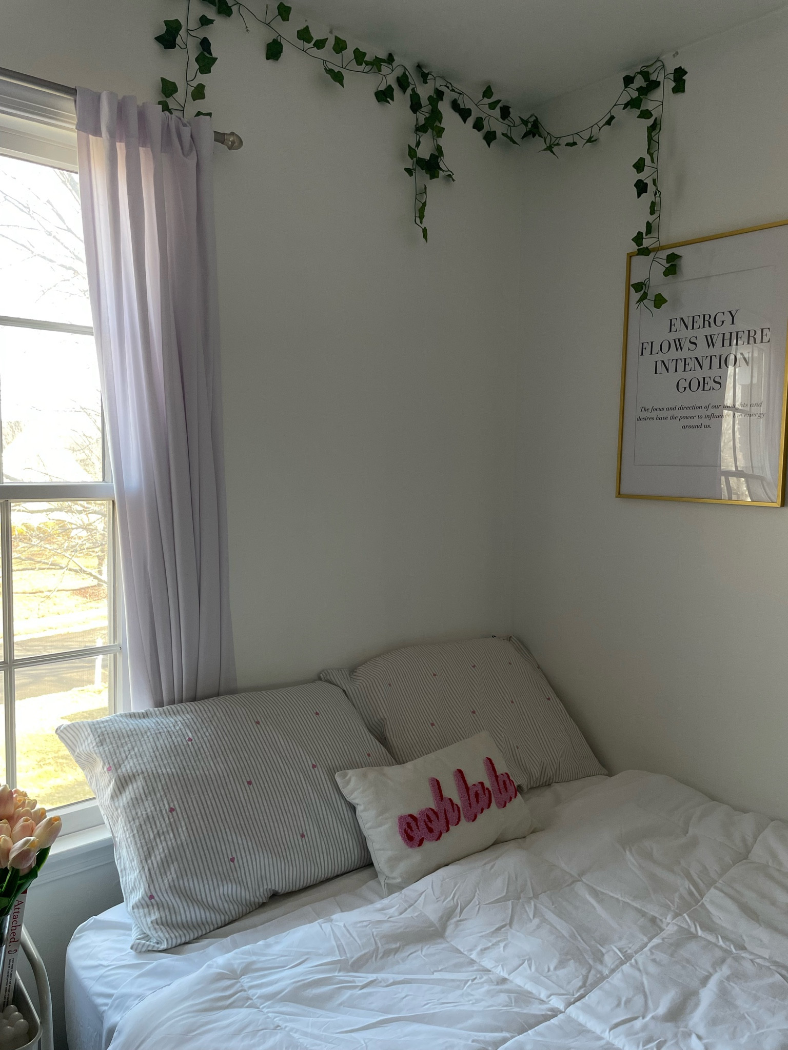 valentine’s day bedding 💗☁️

some original products do not have links anymore, but I attached similar ones!