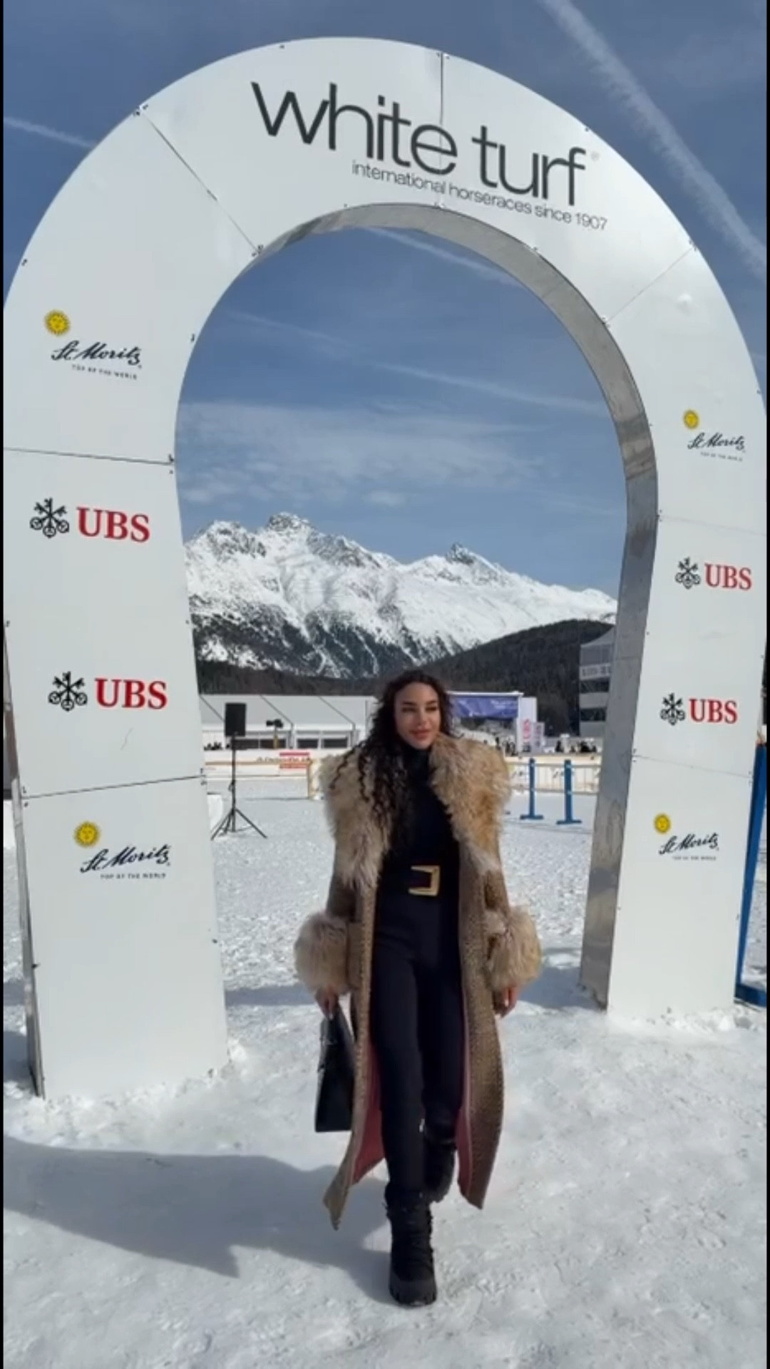 St.Moritz outfit of the day 🤍

#LTKluxury #LTKwinter #LTKtravel