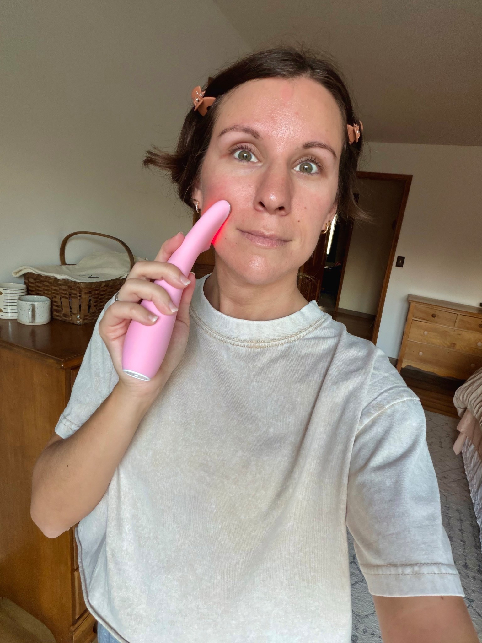 really like using this red light therapy tool! It warms and vibrates too!🙌🏽

#LTKSaleAlert #LTKBeauty #LTKgrwm