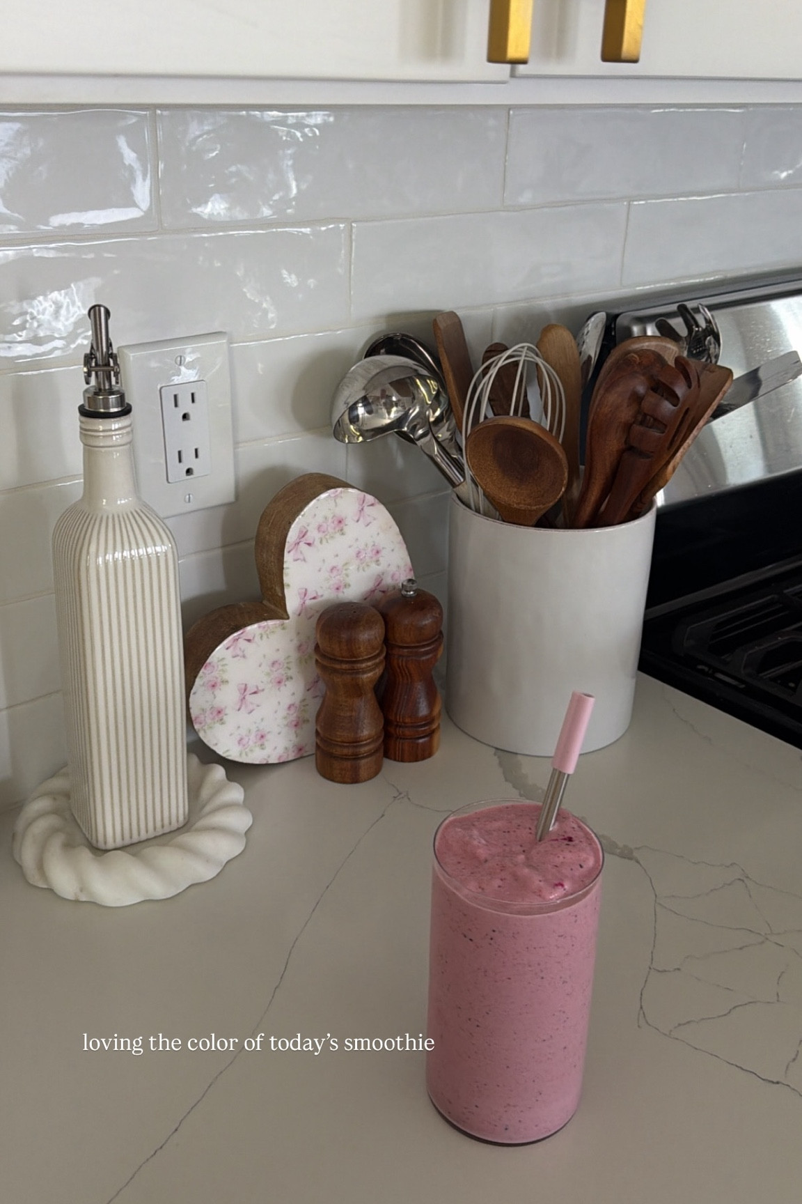 loving the color of today’s smoothie

#LTKdayinmylife #LTKmorningroutine #LTKHome