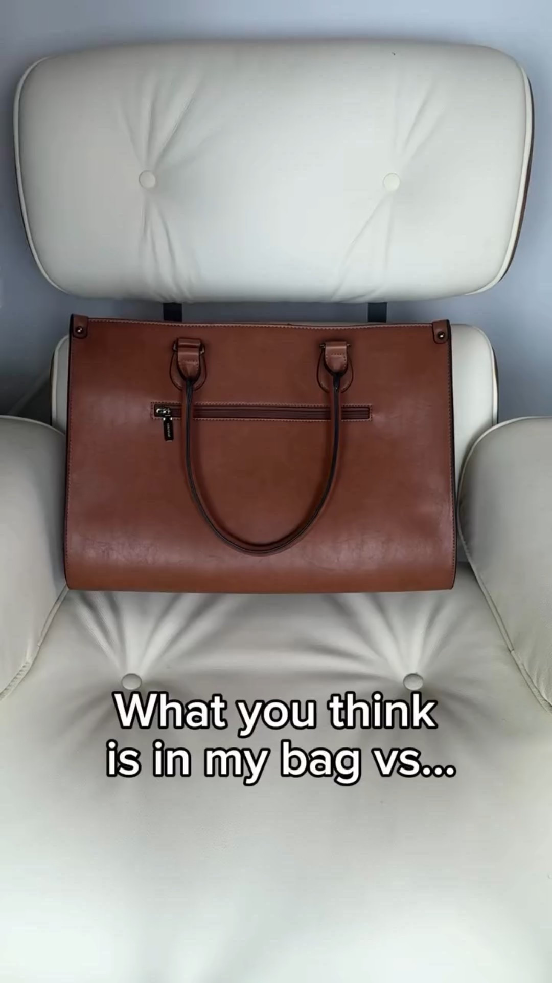 Heading to the office or the job site? 😁 

#DIYhumor #LaptopBag #DIYLife #StyleAndFunction #BagGoals #WorkBag #ChicAndPractical #CEOera #BossBabe #ToolBag #FunctionOverFashion  #StylishMess #OrganizedChaos