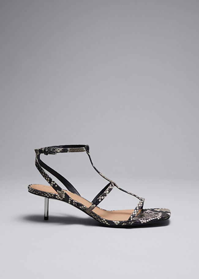 Ledersandalen mit goldfarbenem Absatz | & Other Stories (DE + FR)