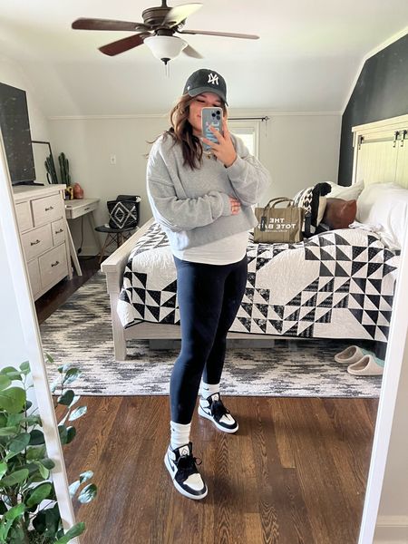 Easy maternity outfit

Maternity style | bump style | casual outfit | fall outfit ideas | sneaker style | leggings | lululemon leggings | air Jordan’s | Nike sweatshirt | style the bump | maternity fashion 

#LTKunder100 #LTKbump #LTKbaby