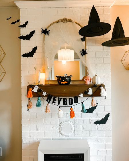 Halloween mantle decor 

#LTKSeasonal