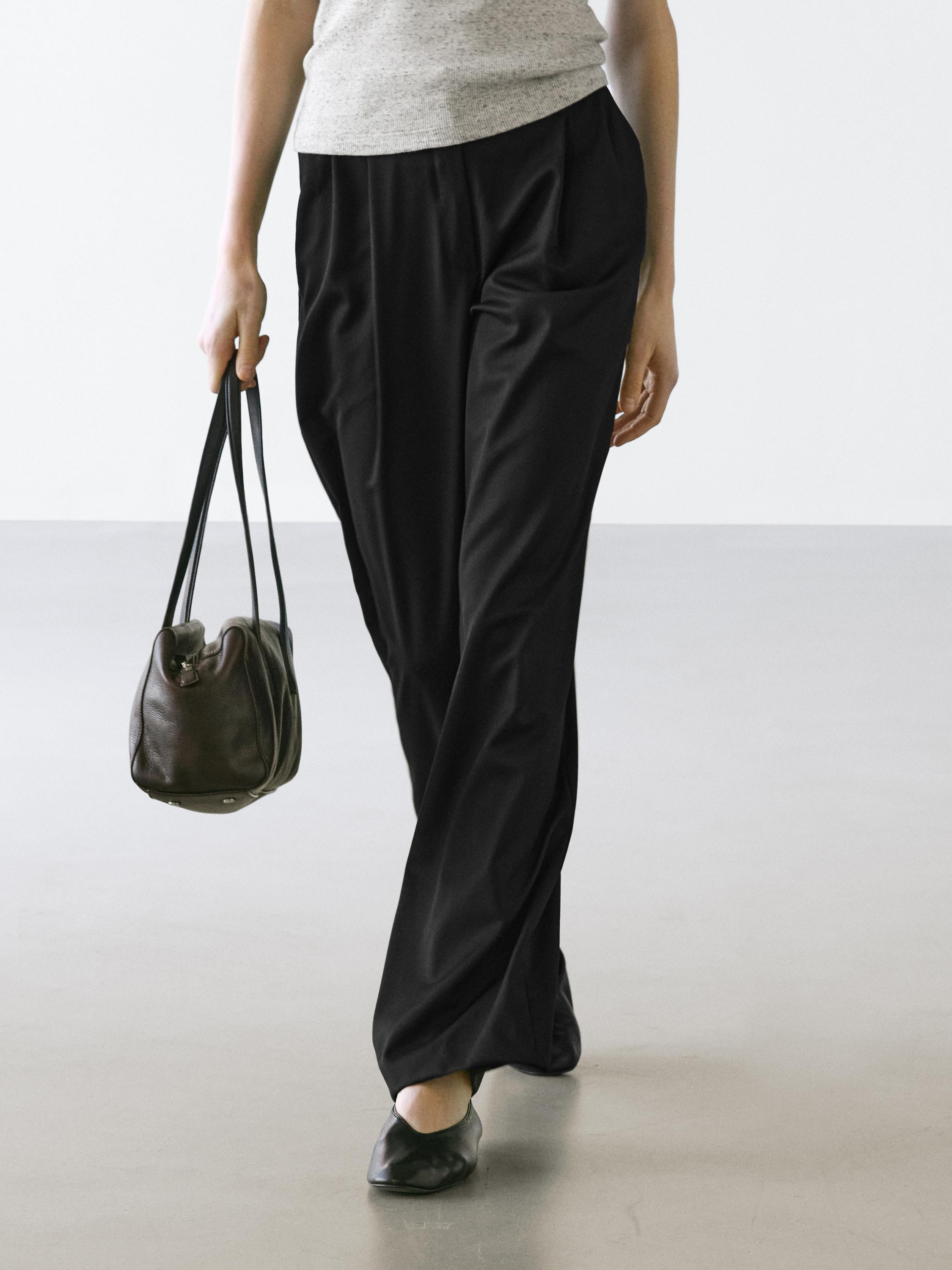 Bundfaltenhose aus extrafeiner Wolle | Massimo Dutti DE
