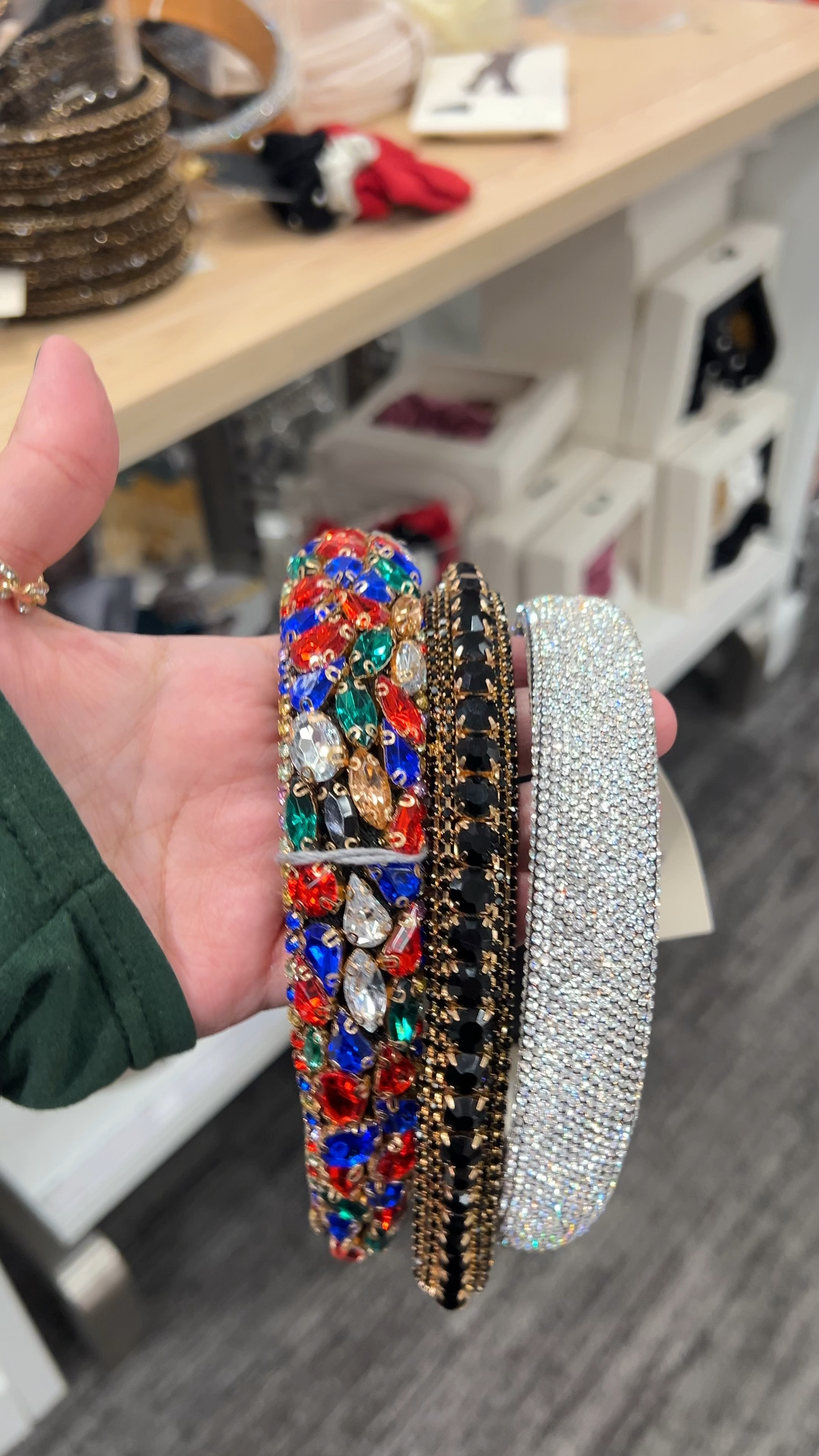 40% off headbands today at Target 

#LTKWatchNow #LTKHoliday #LTKSaleAlert