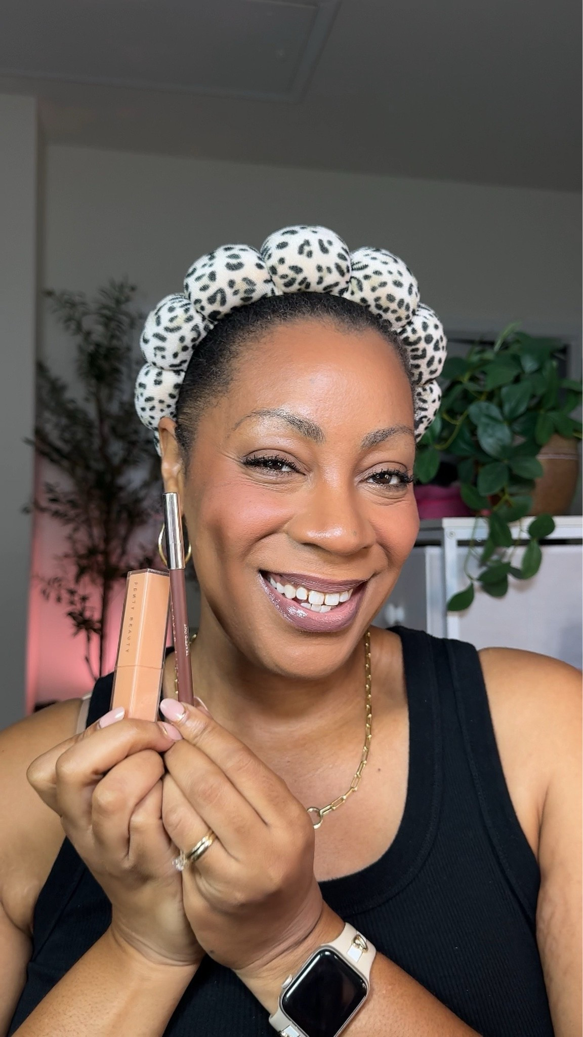 Fenty lipliner in brown’d out and gloss bomb stix in two lips kiss 

Lip combo, nude lip combo, brown lip combo, fall lip combo

#LTKBeauty