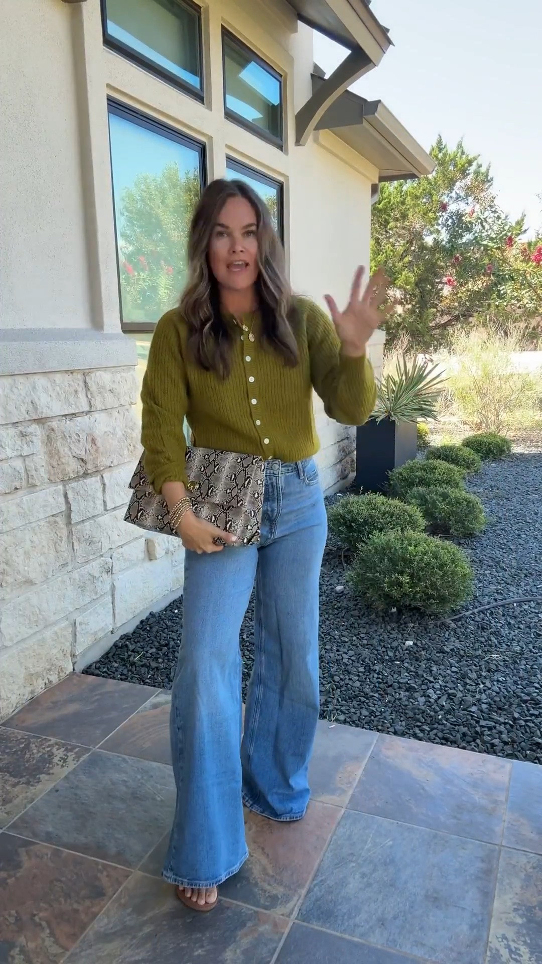 True sizing in this old navy outfit That’s all 30% off with code EXTRA #oldnavy #falloutfit #fallstyle