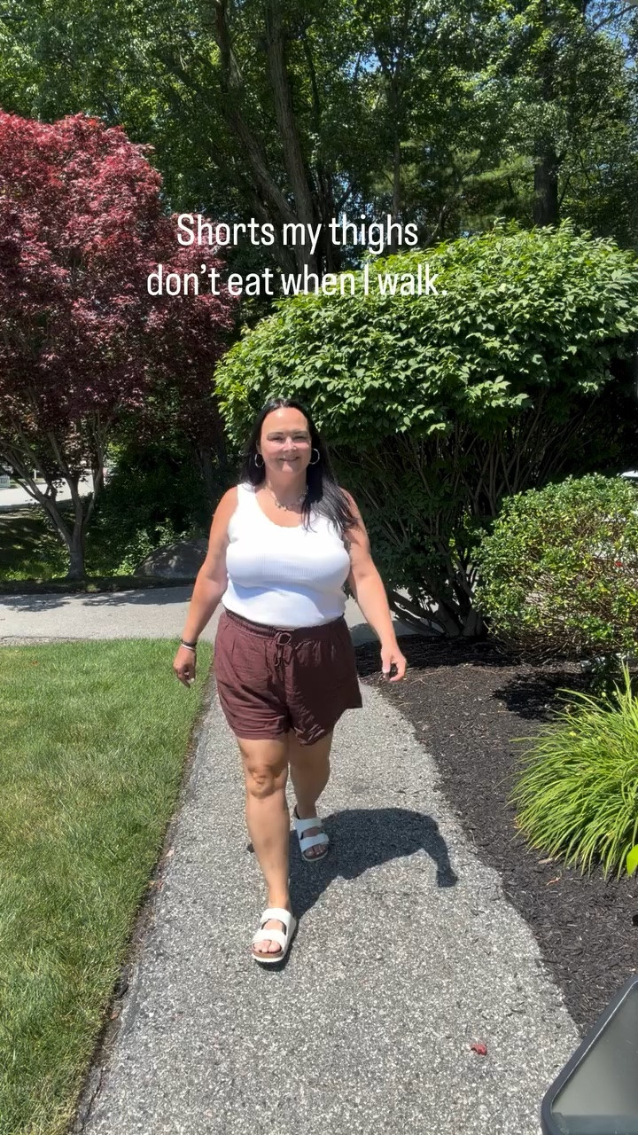 Finally found shorts that don’t become a workout every time I walk. 🙌

These actually stay in place, so I’m not constantly pulling them down or adjusting them. If you want comfortable shorts you can wear all day, these are worth a look.

Everything is linked here. 🤍

#LTKootd #LTKSeasonal #LTKMidsize