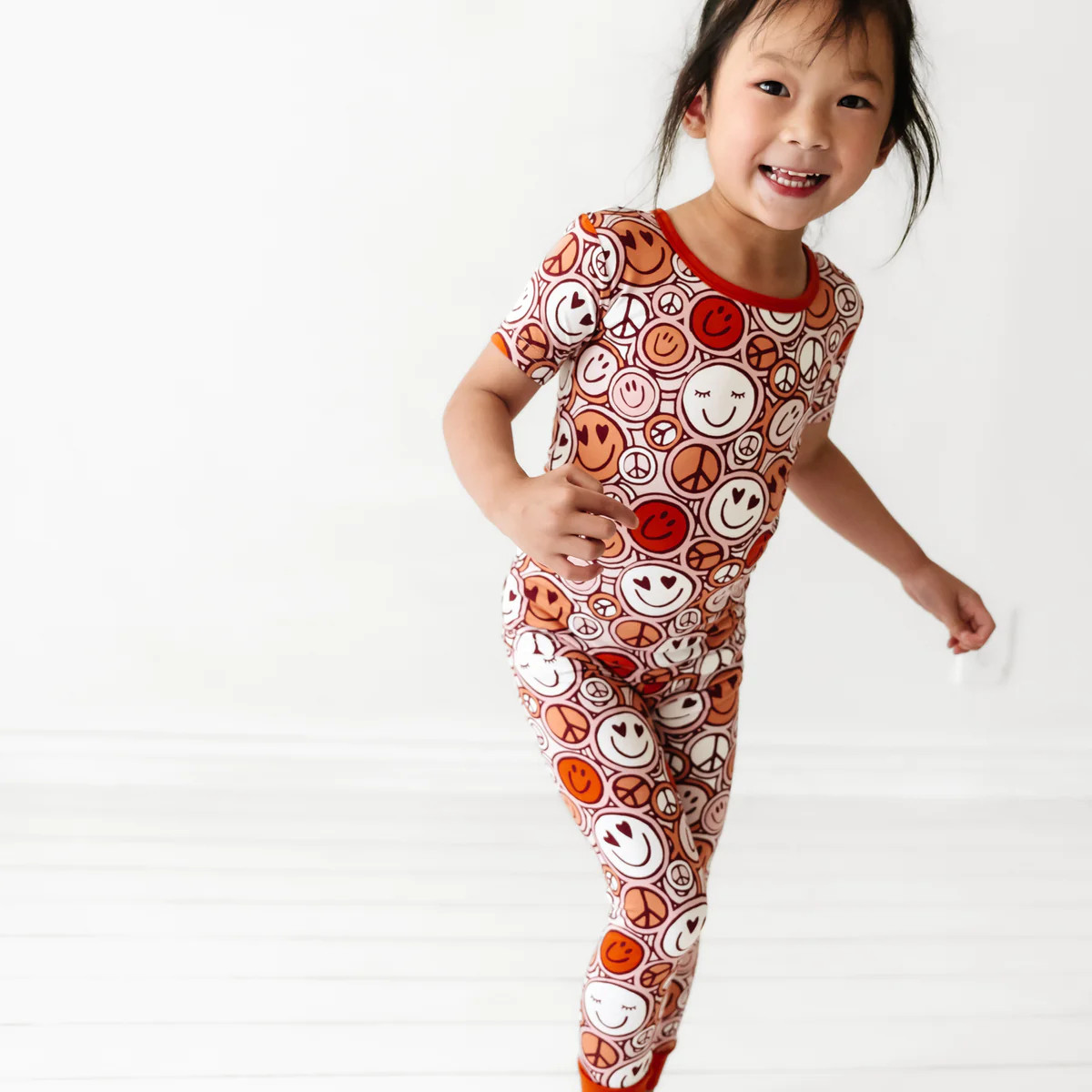 Groovy Baby Two-Piece Short Sleeve Bamboo Viscose Pajama Set | Little Sleepies