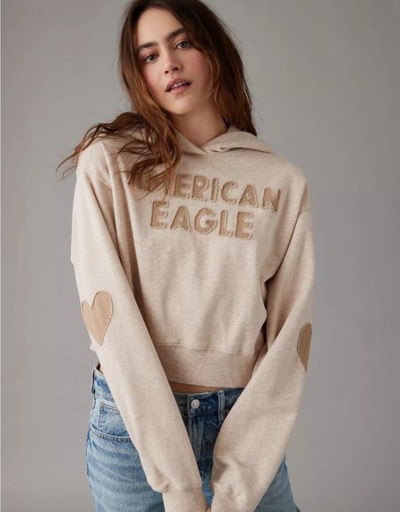 This might be the cutest hoodie I’ve seen in a while from American Eagle!!!

#LTKsalealert #LTKmidsize #LTKfindsunder50