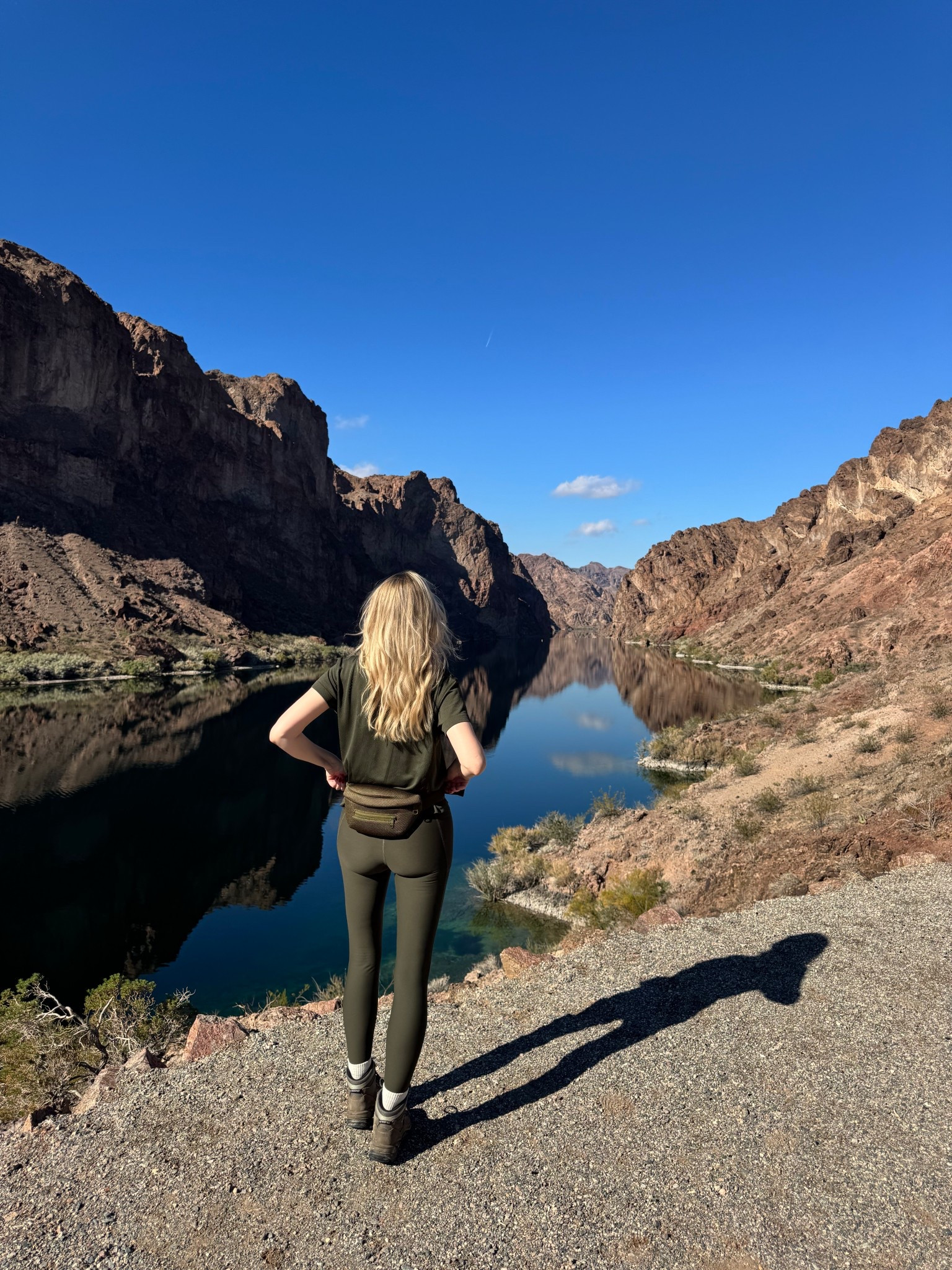Activewear set, green leggings, activewear tee, belt bag, hiking outfitt

#LTKActive #LTKFindsUnder50 #LTKootd