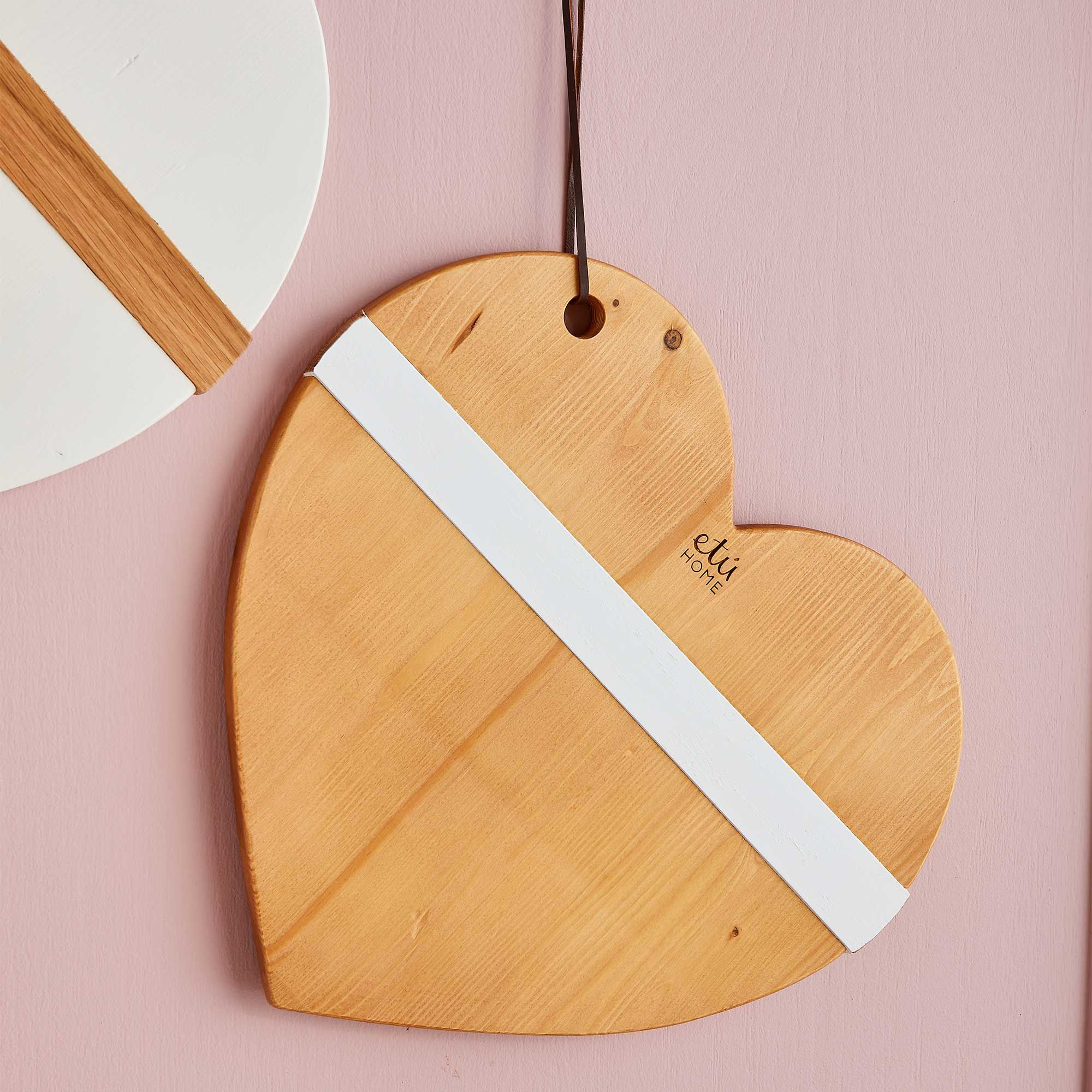 Small Natural Mod Heart Charcuterie Board | Caitlin Wilson Design