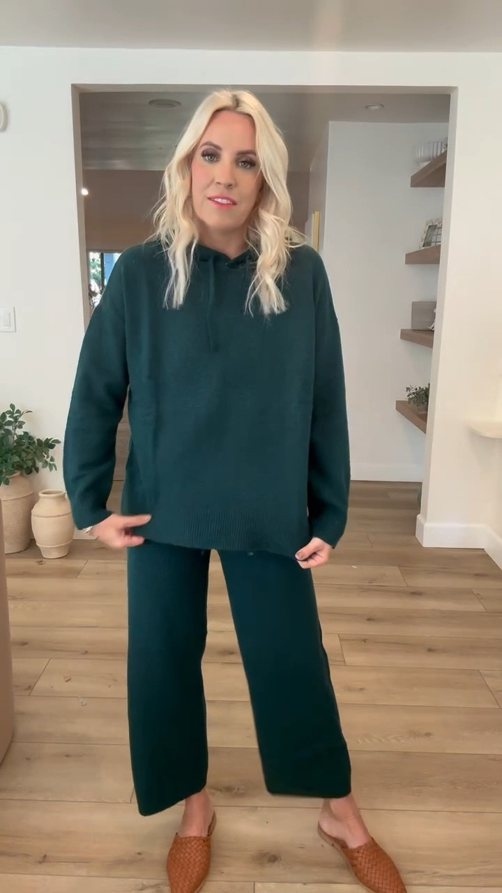 This green is SO cute for the holidays! I’m wearing a size medium! 

#LTKFindsUnder100 #LTKStyleTip #LTKFindsUnder50