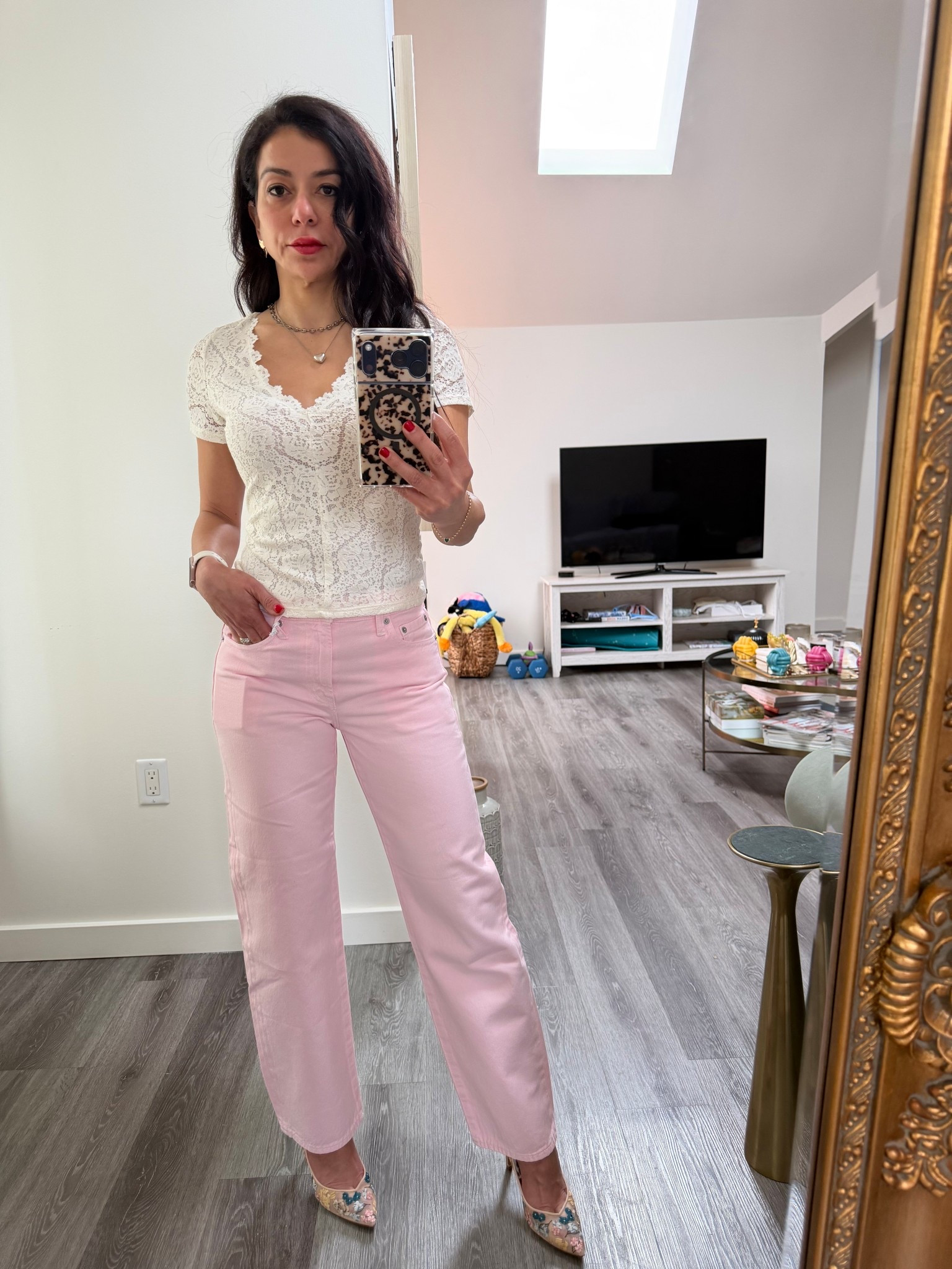 Spring outfit alert! This pair of pink jeans have the perfect fit and I ADORE them paired with the lace top😍Also check out my floral pumps they are on sale!! Promise, you won’t be disappointed they are so beautiful❤️

#LTKSaleAlert #LTKootd #LTKdayinmylife