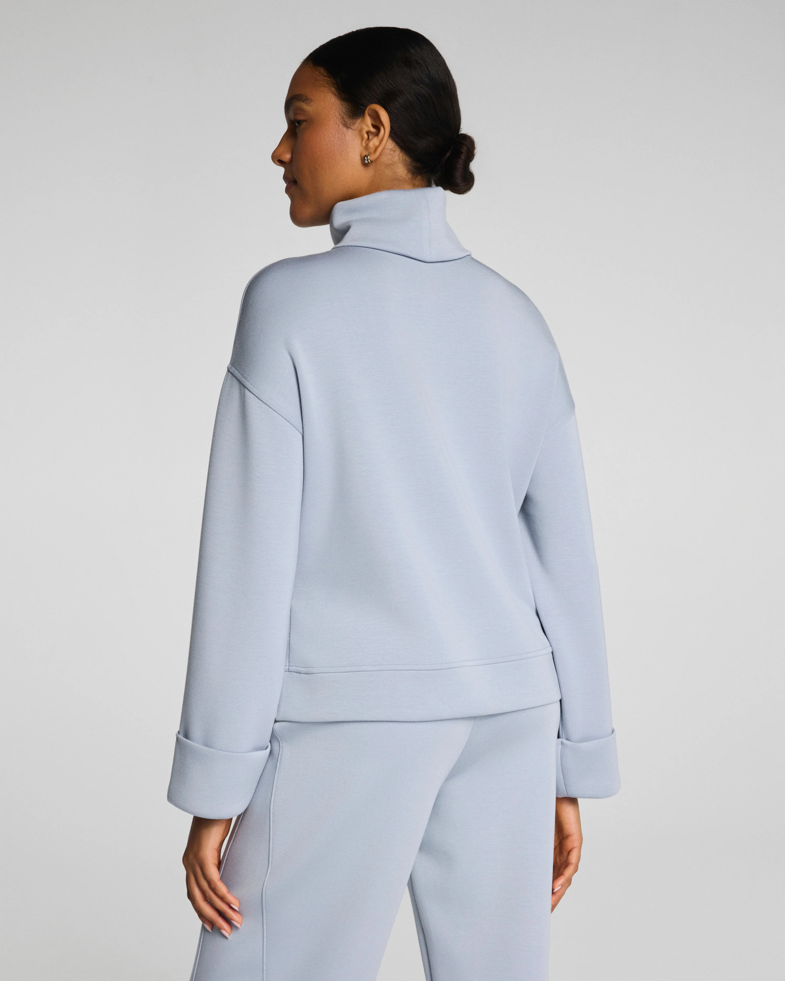 AirEssentials Turtleneck – Soft & Breathable | SPANX | Spanx