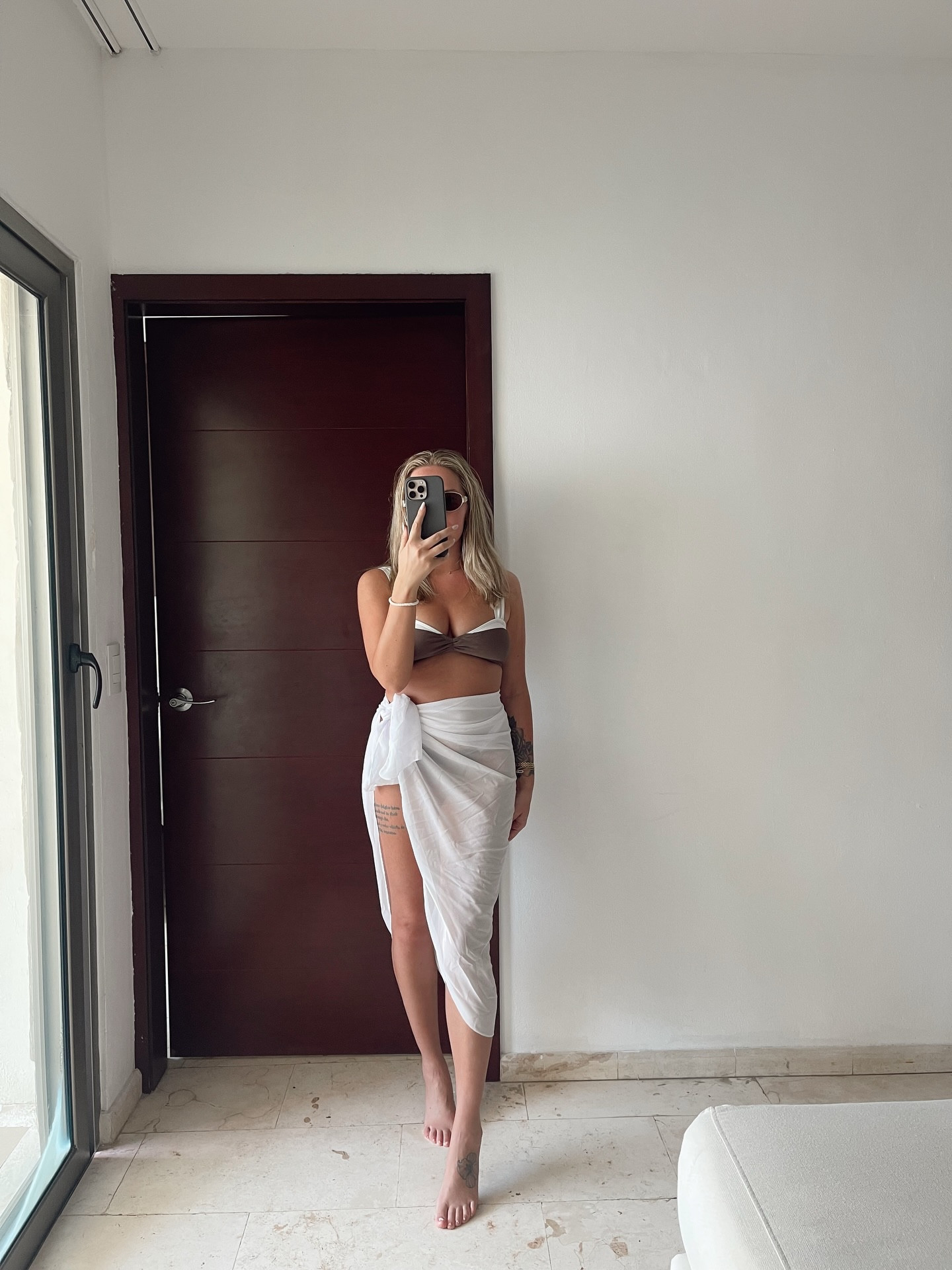 Mexico so far: 30% tacos, 70% sun, 100% living our best chaotic vacation lives 🇲🇽🌮✨

Day 4 of 21 in Mexico!! And it’s a scorcher… currently 31 degrees 🥵I’ve lost count how many miles we’ve walked and how many lemon waters we’ve drank 🤣 if you’ve ever been to Mexico and tried their home made lemon water you’ll know what I mean. 🍋

#MexicoVibes #TravelDiaries #VacationModeOn #BeachLife
#playadelcarmenmexico🏖️🏖️