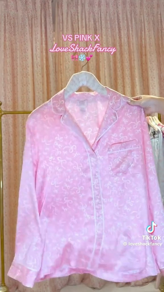 LoveShackFancy, VS Pink, Victoria’s Secret Pink, LSF Pink, LSF x Pink, LoveShackFancy x PINK, holiday collection, Christmas pajamas, pink Christmas aesthetic, girly Christmas, pink loungewear, holiday pjs, pink pajamas, cozy sets, matching pajamas, winter collection, holiday gifts, christmas gift ideas, trendy pajamas, aesthetic christmas, candy cane pink, pastel holiday, girly aesthetic, viral collection, holiday drop, new collection 2025, pink fashion, winter outfits, cute pjs, pink aesthetic outfits, pastel winter vibes, christmas inspo, gift guide, pajamas for christmas, cozy pink style
