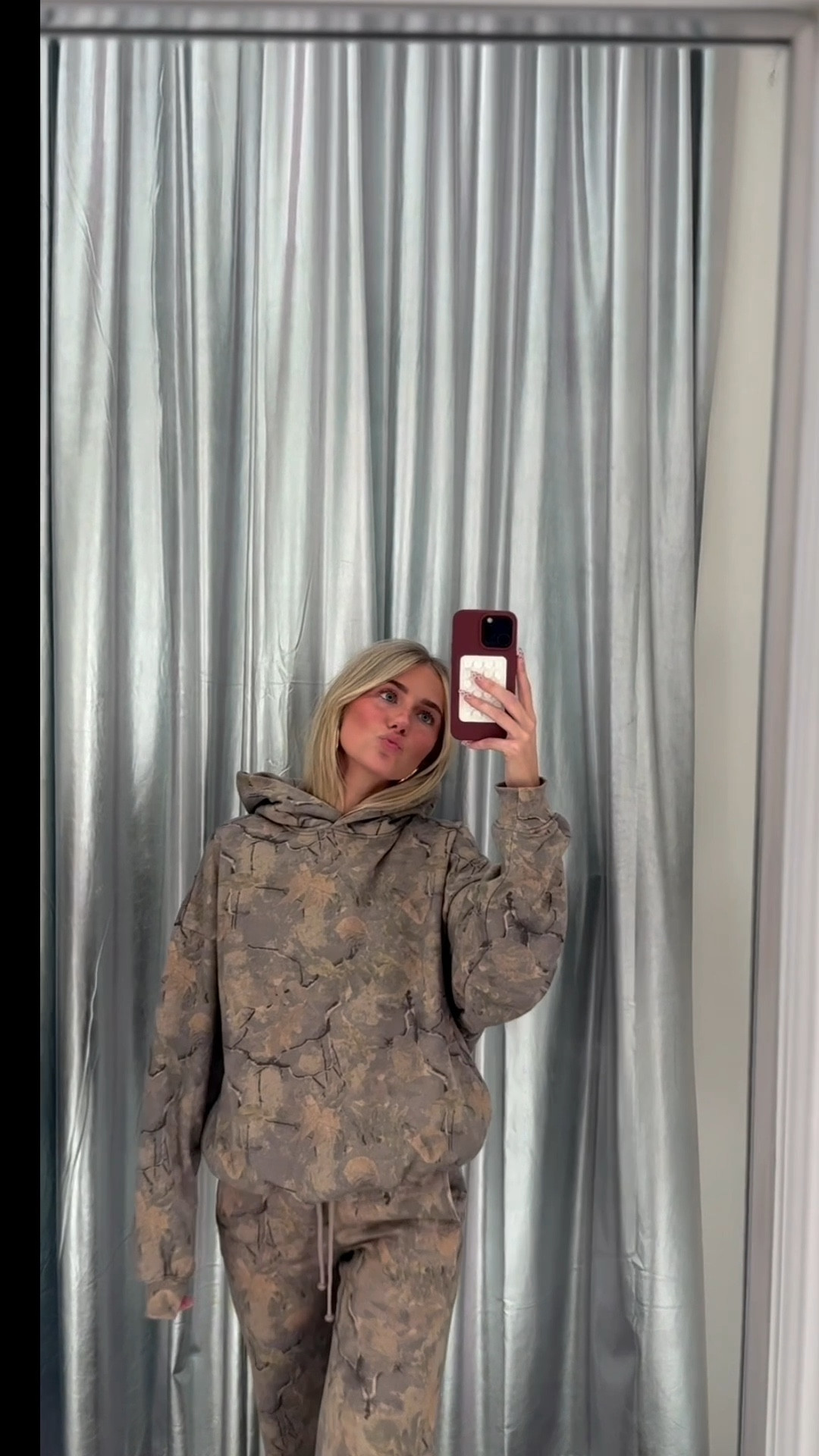 obsessed with the camo sweats and camo hoodie  

#LTKStyleTip #LTKSeasonal #LTKFindsUnder100