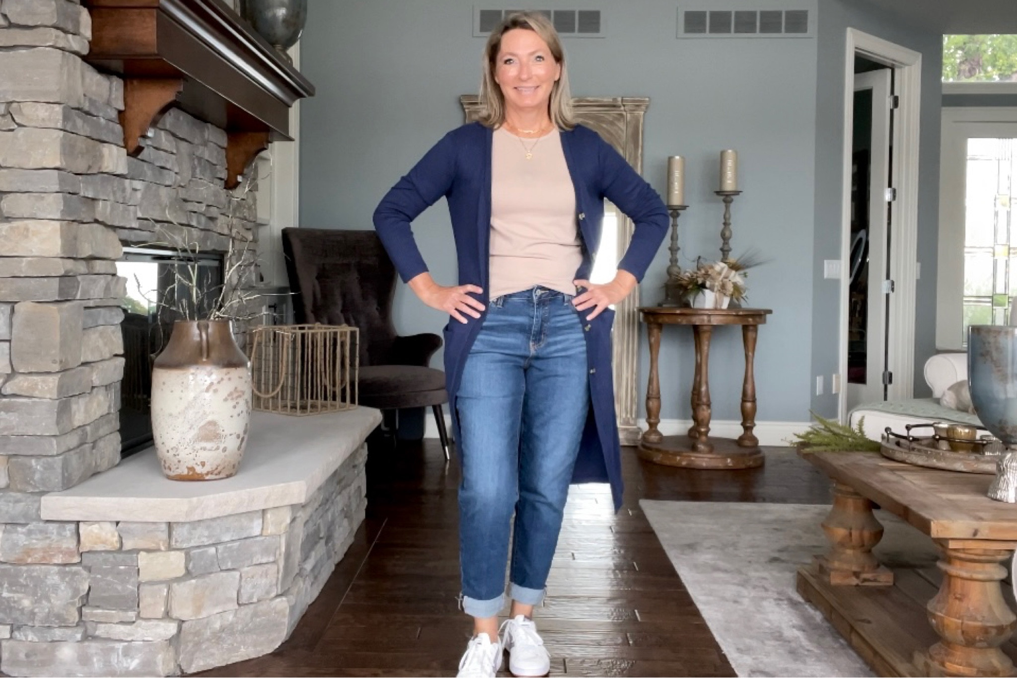 These mid rise boyfriend jeans are so comfortable and cute! Love the fit on these…very comfortable!! 

#LTKunder50