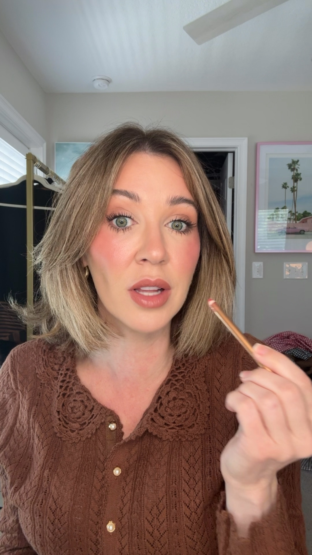 The perfect nude lip 💋
Lipliner: wherever walnut
Lipstick: Fenty glow

Use a berry liner or rose liner for a different lip color. This lipstick is so versatile!

@sephora #sephorahaul #sephorapartner

#LTKBeauty