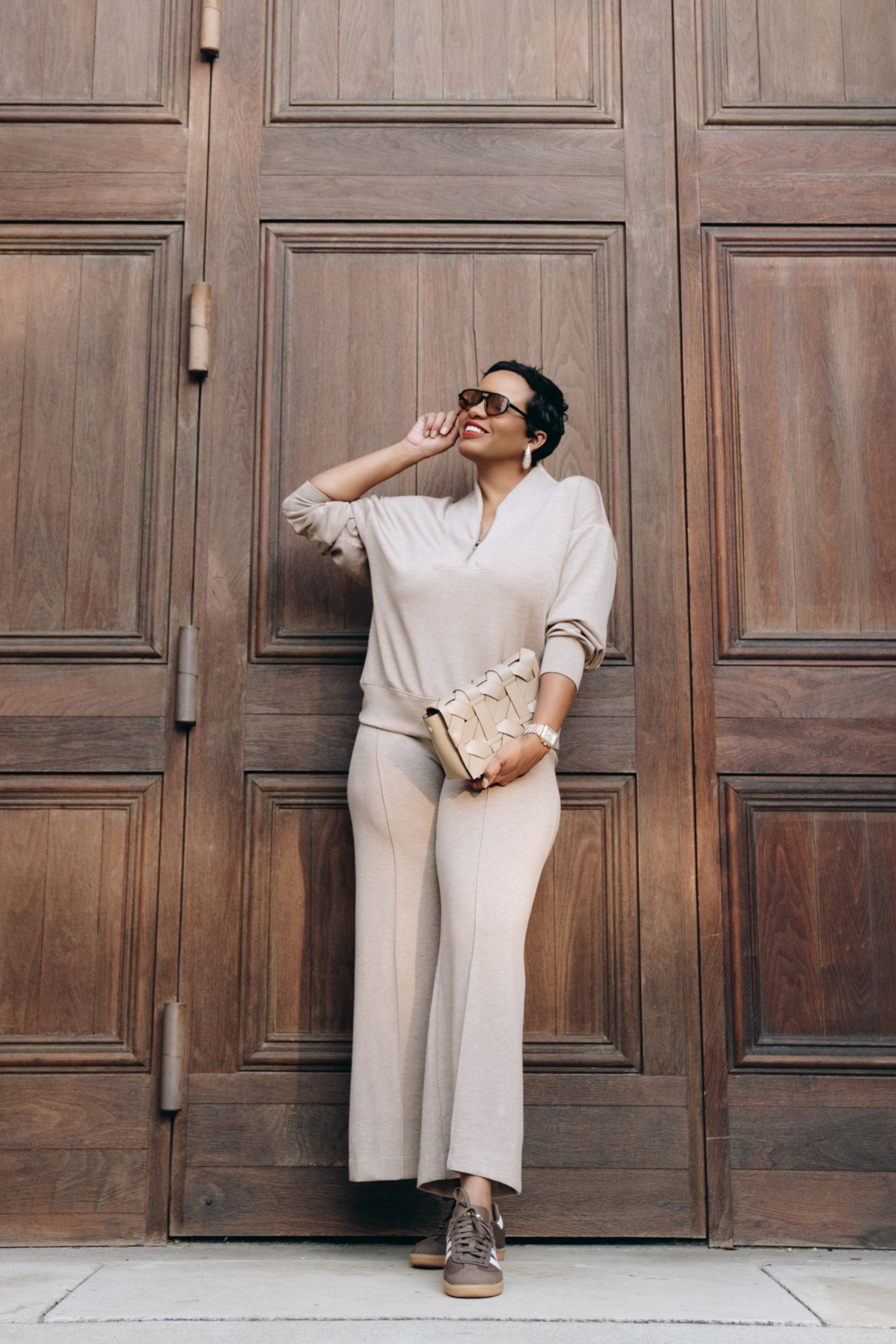 Monochrome plus a soft quality set. Winning. 

#LTKTravel #LTKStyleTip #LTKMidsize