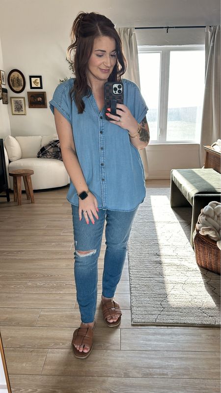 Ootd
Denim on denim
Denim chambray shirt top
Skinny jeans
Target style
Old navy 
Amazon jewelry 

#LTKGiftGuide #LTKSeasonal