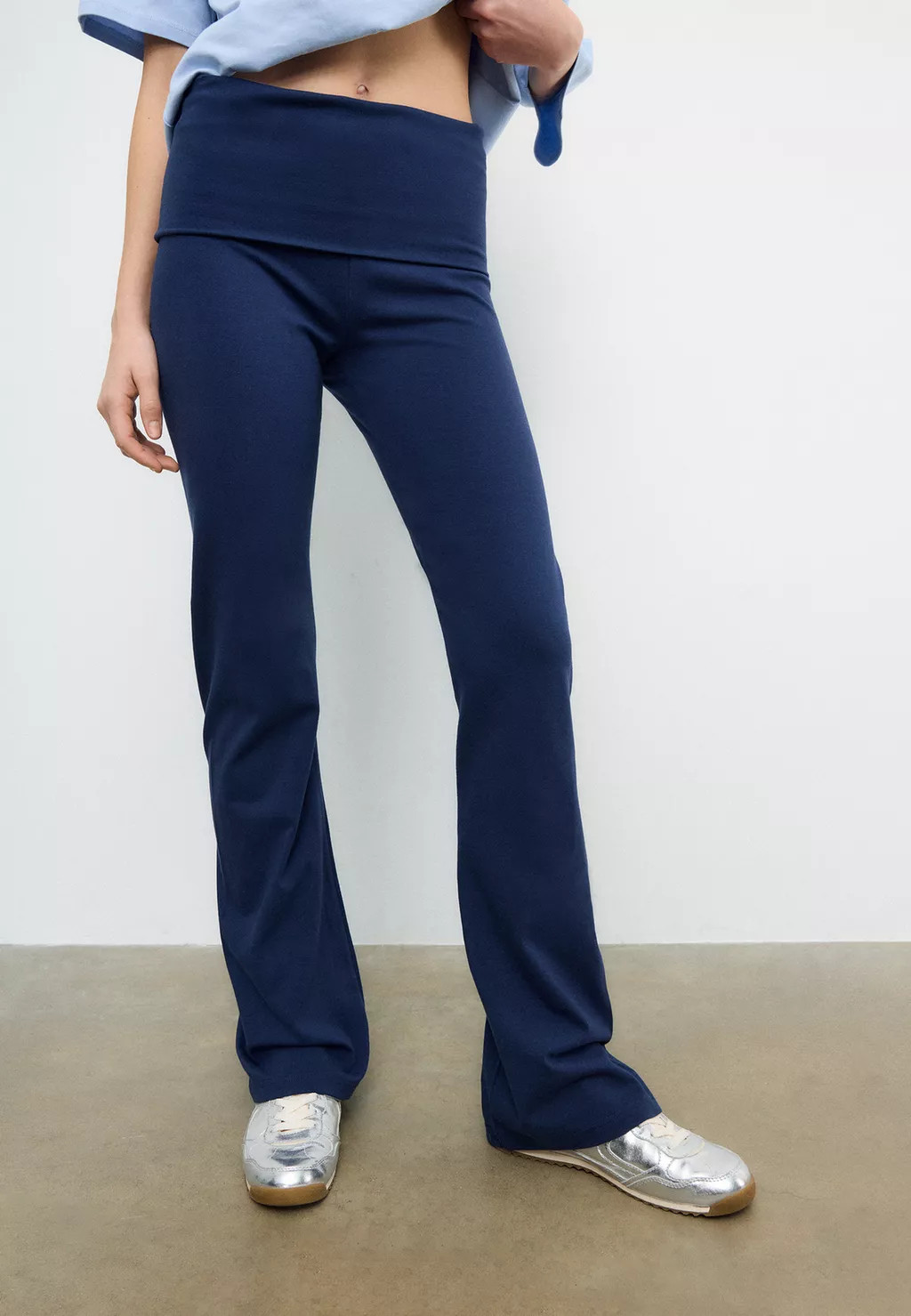 Flared leggings - Women's See all | Stradivarius United Kingdom | Stradivarius (UK)