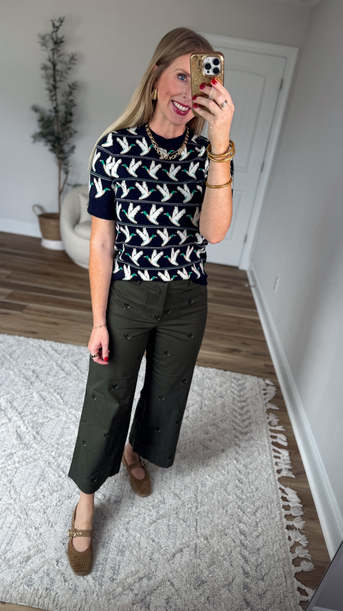 Daily try on, Walmart outfit, Walmart fashion, Walmart try on, duck sweater, duck pants, free assembly

#LTKootd
