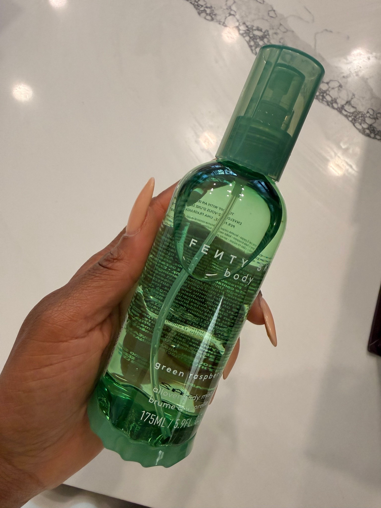 Scroll to shop! ✨ One of my favorite body mists. Everything is linked below.👇🏾

Fragrance: Green Raspberry

Desliza para comprar. ✨ Uno de mis body mists favoritos.

📲 Download the free LTK app & follow me @kirasfashionfinds to shop all my daily finds.

#LTKBeauty #LTKvlog #LTKselfcare