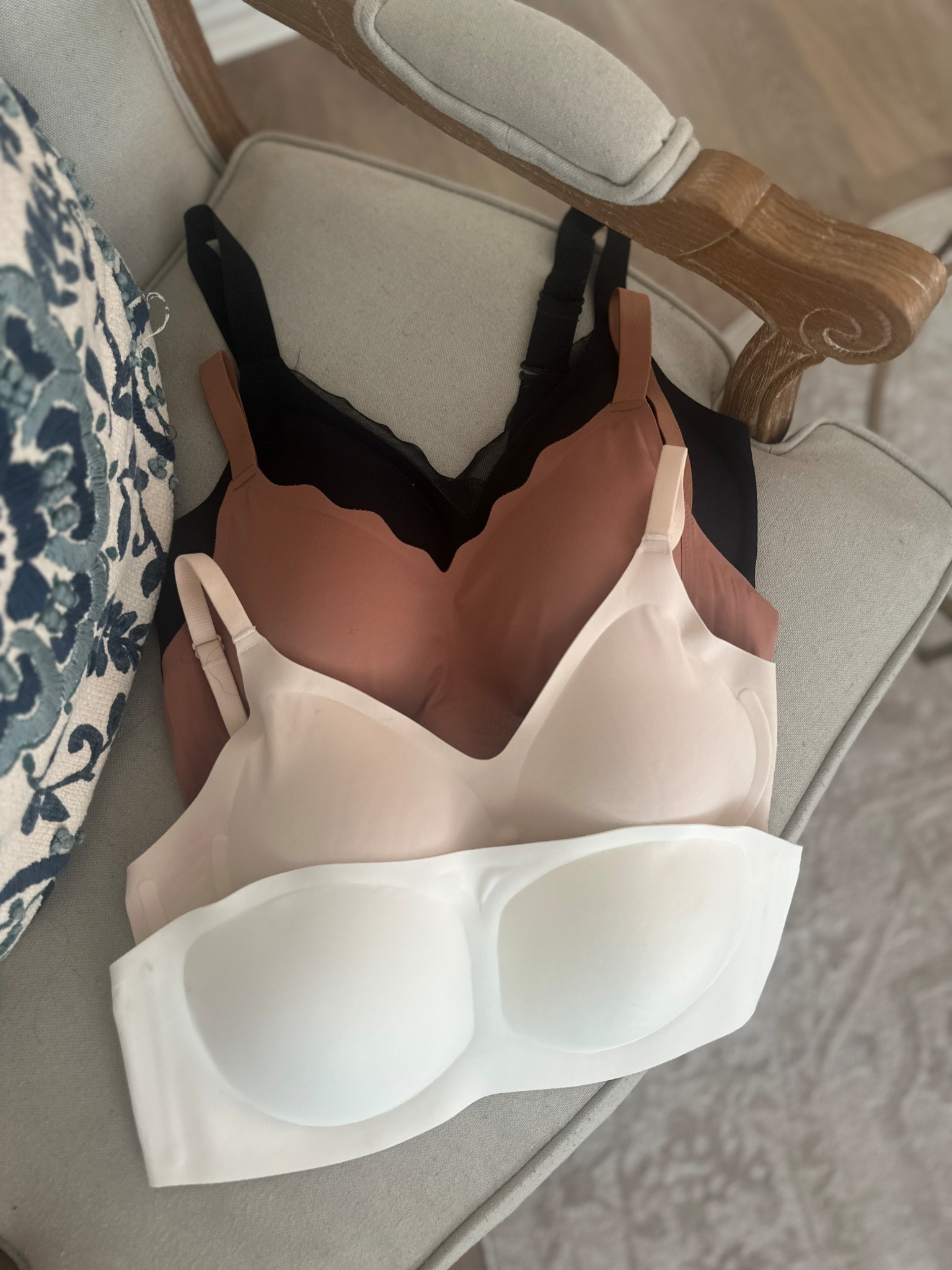 My favorite seamless bras @amazonfindsandfashion all currently under $20

#LTKSaleAlert