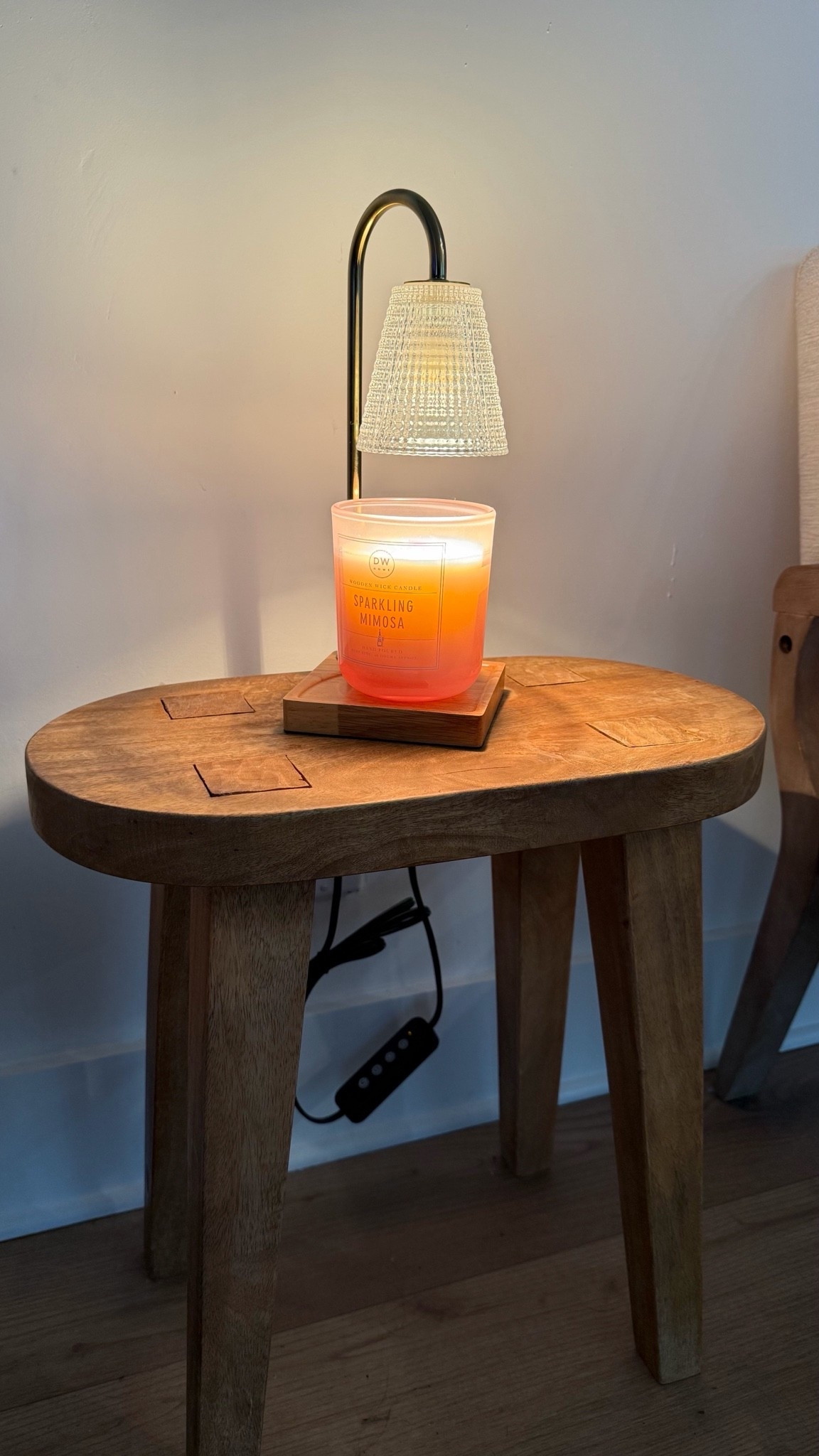 🕯️ It’s amazing how one small detail can completely change the mood of a room. This candle warmer gives all the cozy vibes while doubling as decor, making any corner feel warm, inviting, and intentionally styled.

🧡 Si te encantan los espacios acogedores, esta pieza me encantó. La luz suave crea un ambiente relajante y elegante, perfecto para una mesa auxiliar, una mesita de noche o tu rincón favorito de la casa. Es de esos detalles simples que hacen que tu hogar se sienta mucho más especial. 

Follow me on Instagram and YouTube
@kirasfashionfinds

#LTKHome #LTKvlog #LTKdayinmylife