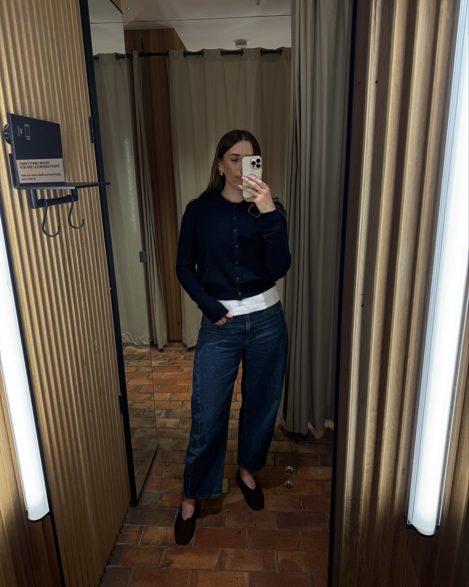 Errands outfit. I swear by these Abercrombie barrel jeans but I’m looking for some wide leg ones for Autumn!

#LTKautumn #LTKuk #LTKjeans