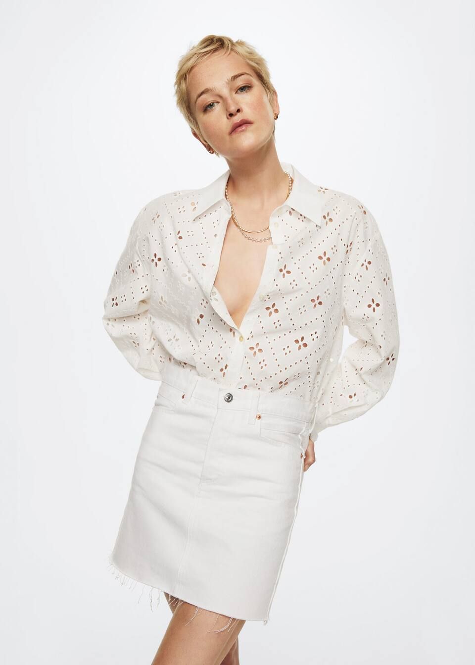 Swiss embroidery shirt | MANGO (US)