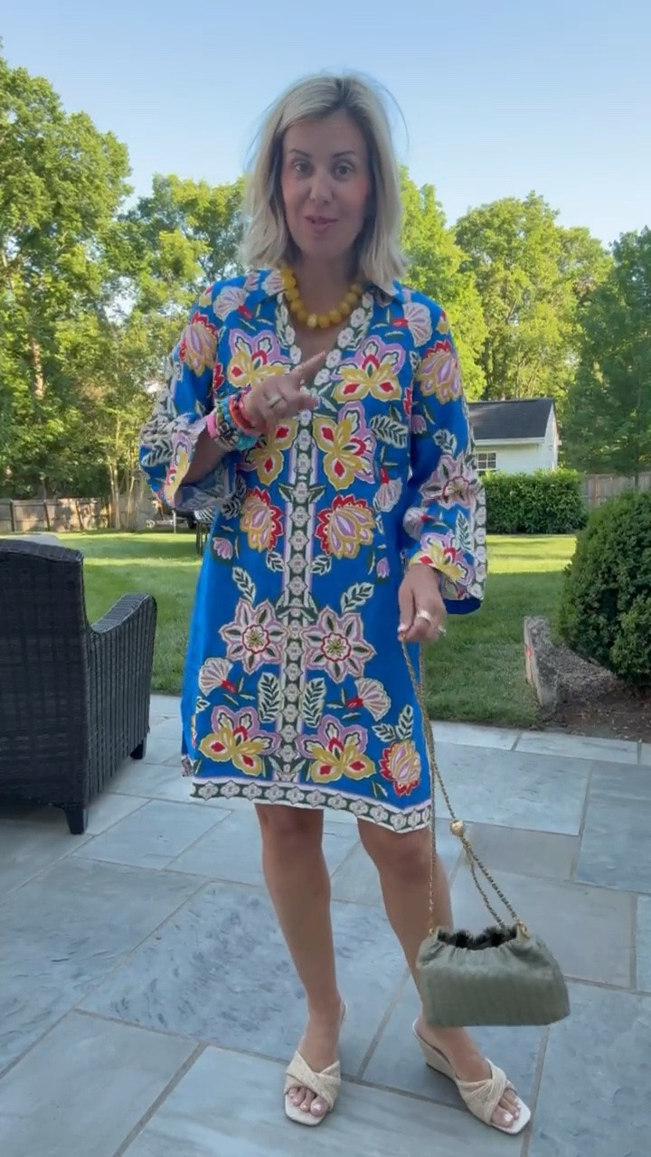 These colors scream summer! I ordered this thinking I was going to use it as a cover-up, but totally will be wearing this this dress too. I’m in a 2 and size 8 heels. 

*Use code K6X7 at Boden
*Use code Catherine20 at A+B